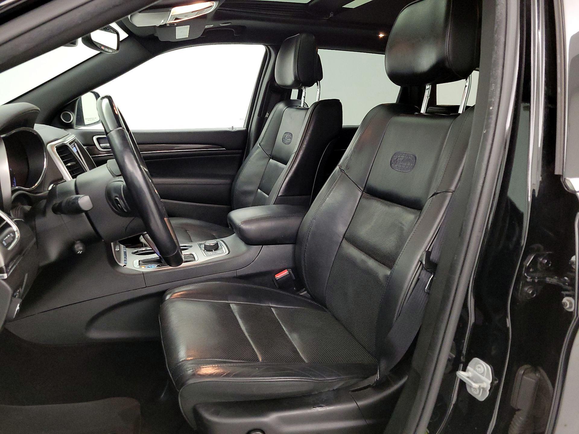 Thumbnail: 2018 Jeep Grand Cherokee - 11