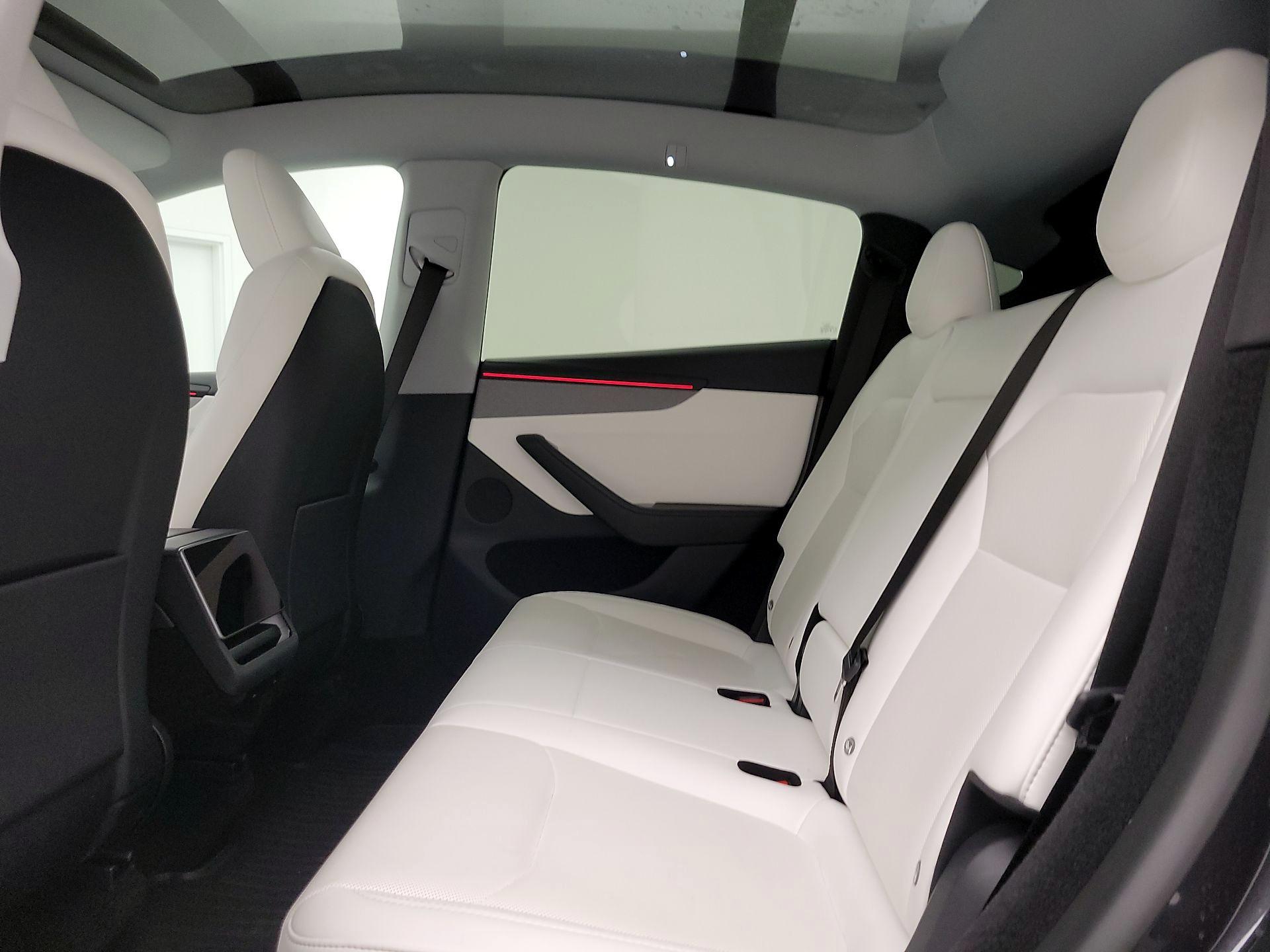 Thumbnail: 2026 Tesla Model Y - 20