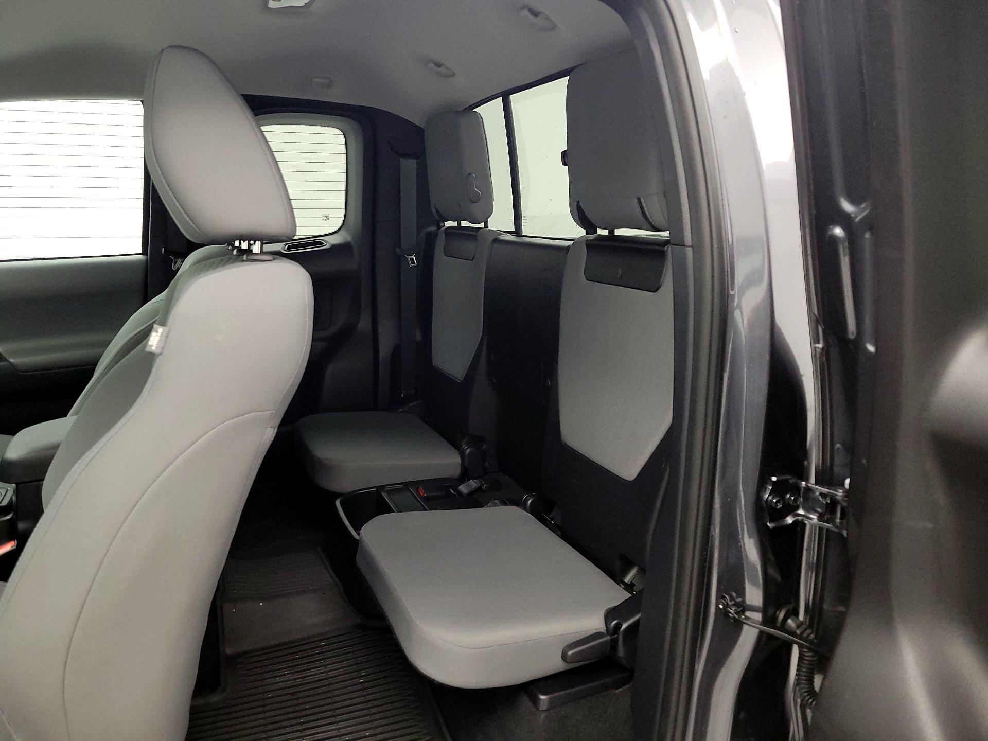 Thumbnail: 2019 Toyota Tacoma - 19