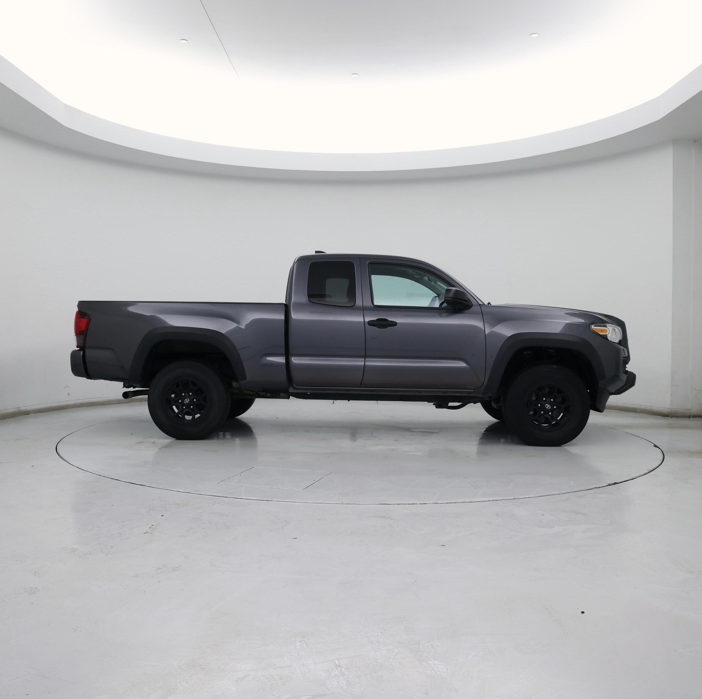 Thumbnail: 2019 Toyota Tacoma - 7