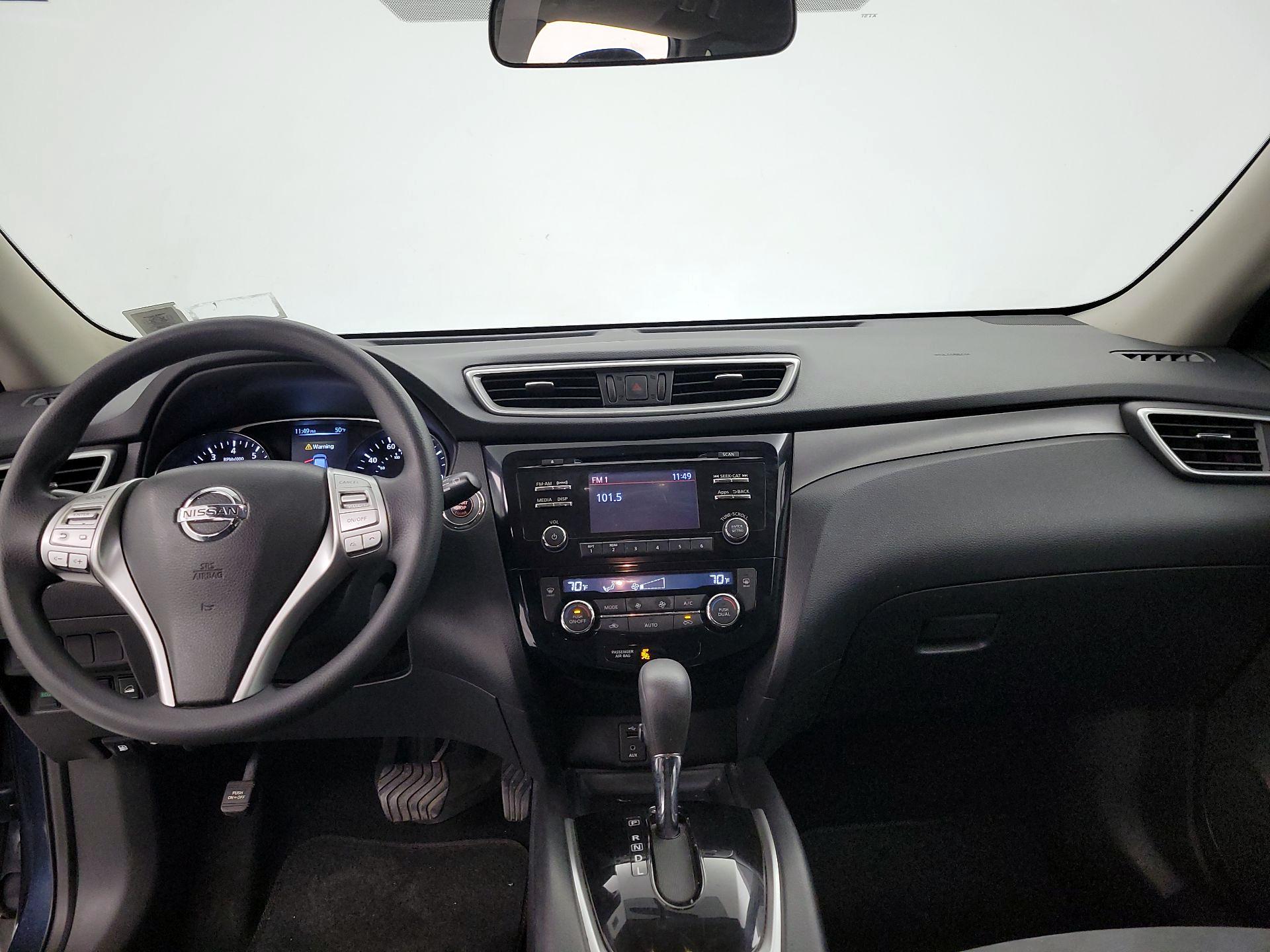 Thumbnail: 2016 Nissan Rogue - 9