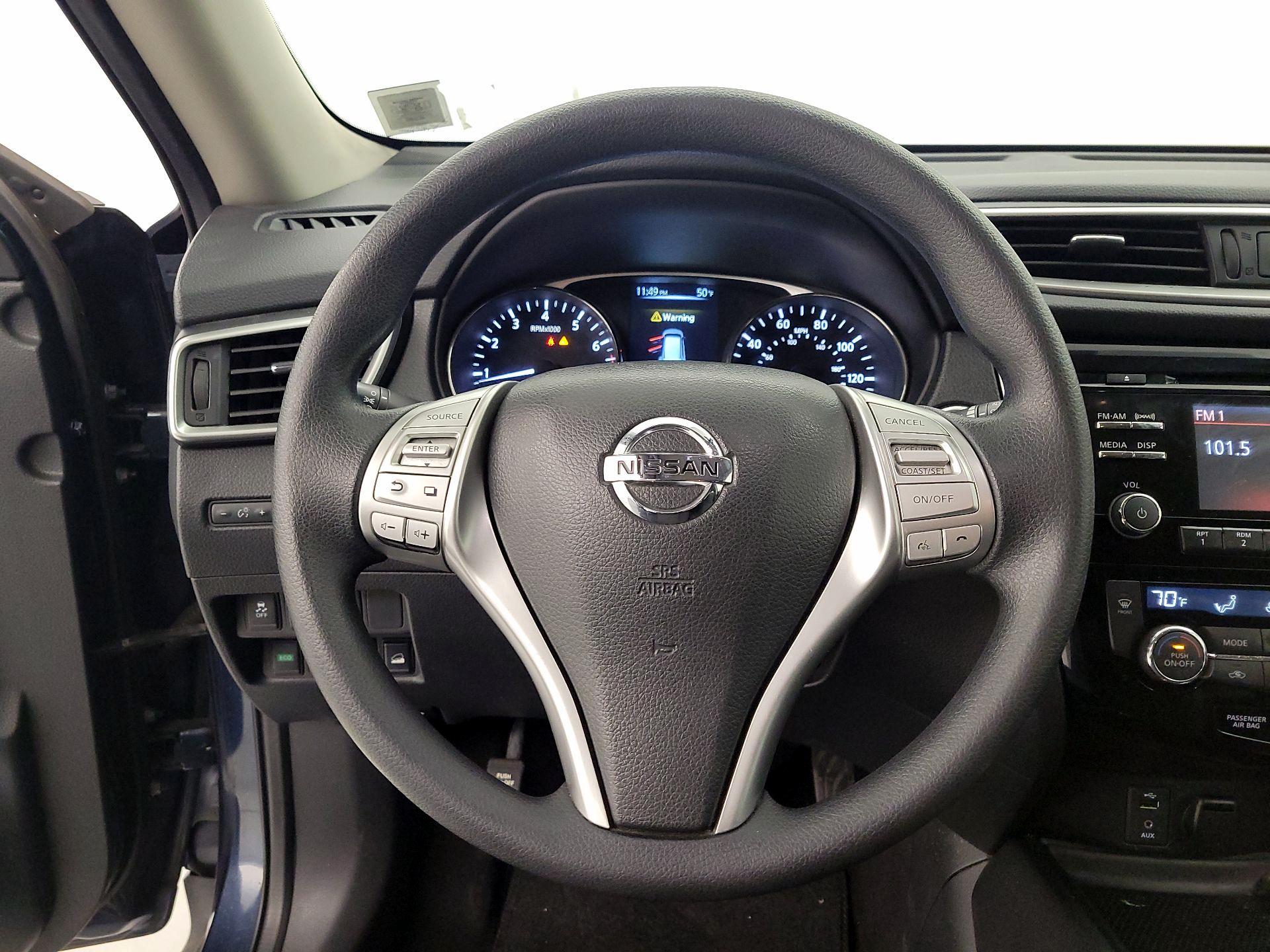 Thumbnail: 2016 Nissan Rogue - 10