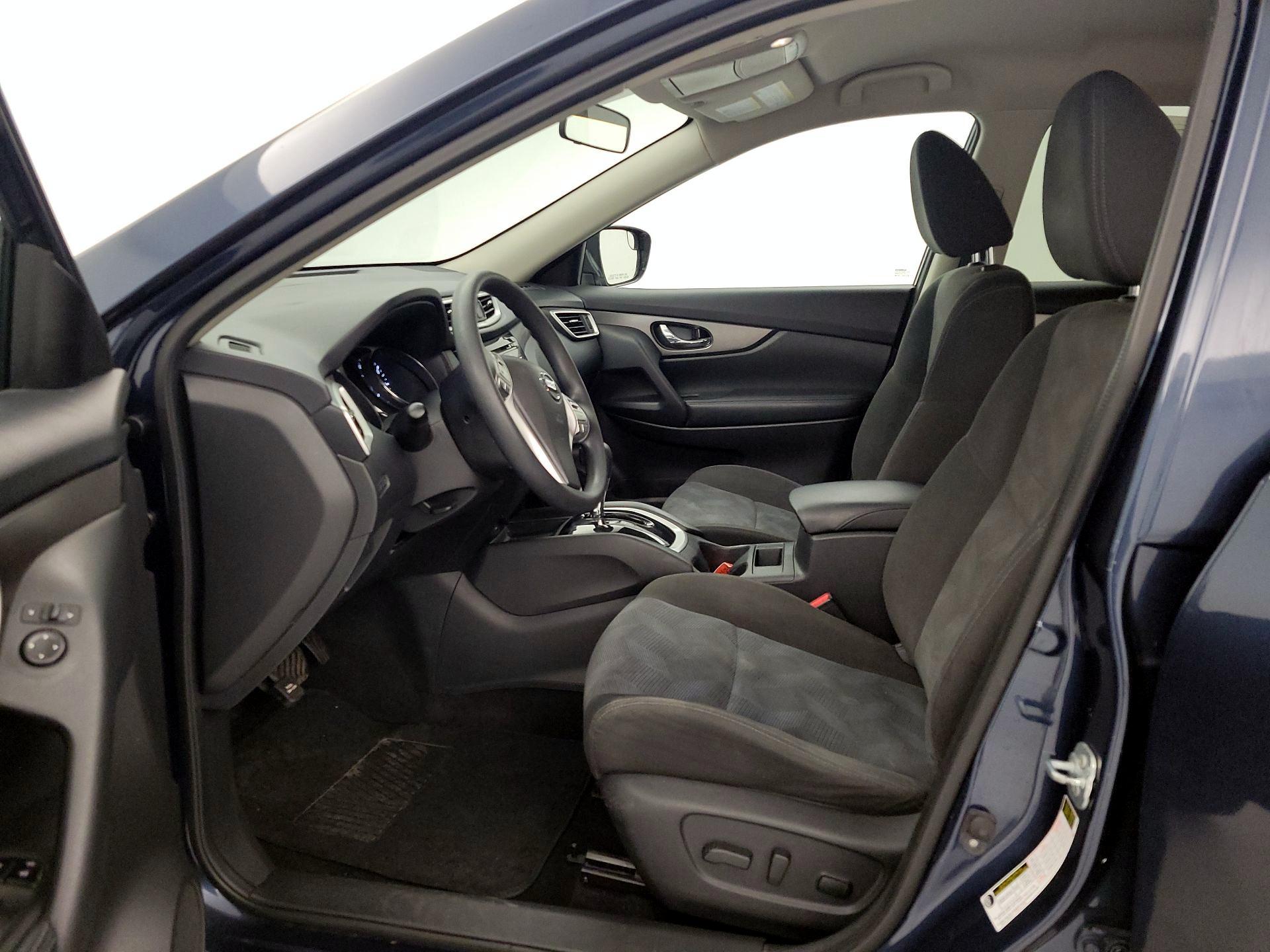 Thumbnail: 2016 Nissan Rogue - 11