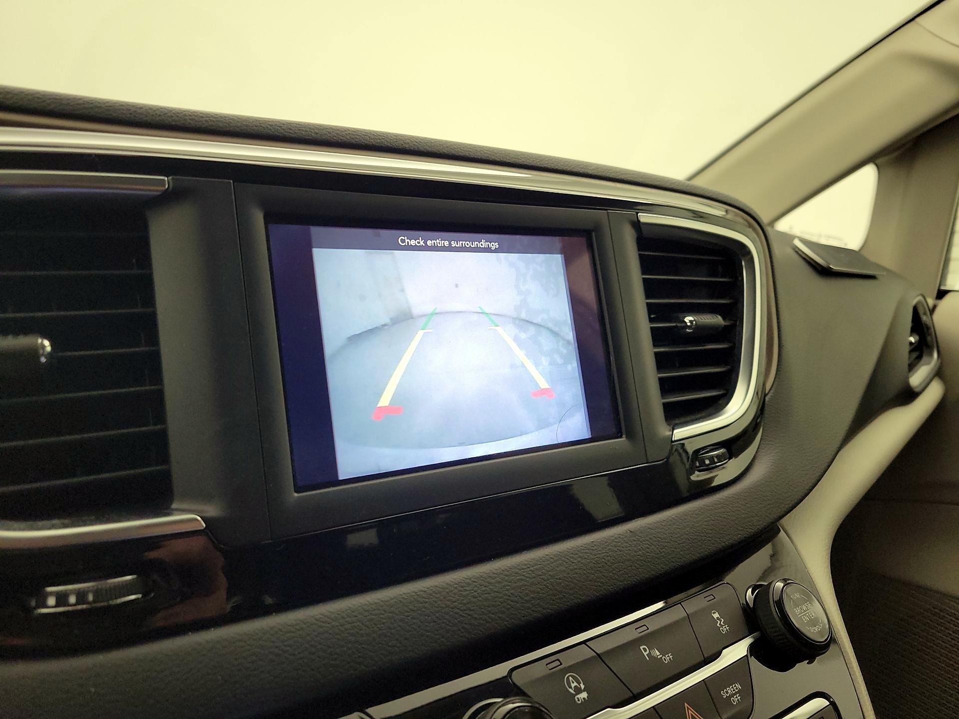 Thumbnail: 2018 Chrysler Pacifica - 14