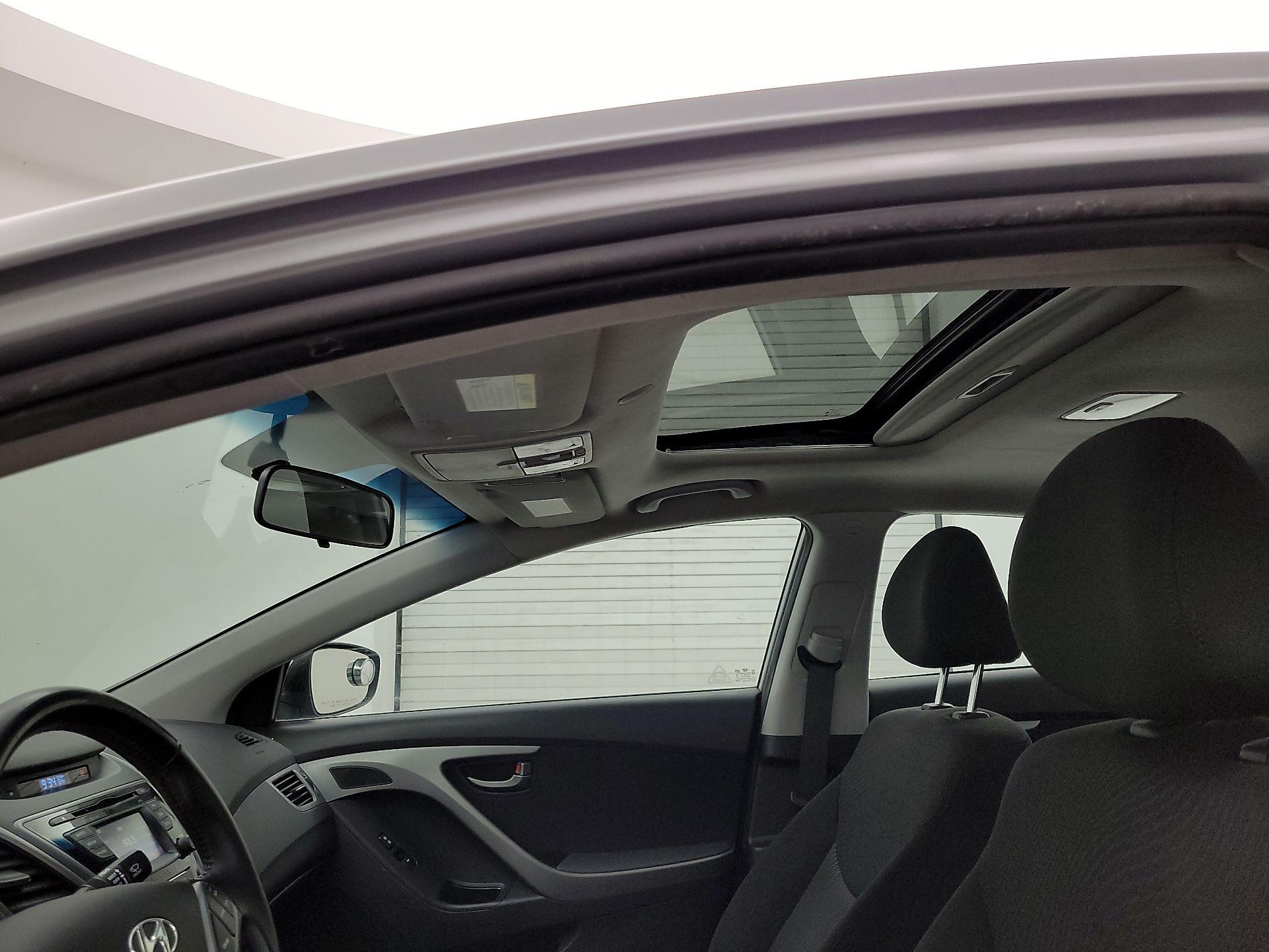 Thumbnail: 2016 Hyundai Elantra - 19