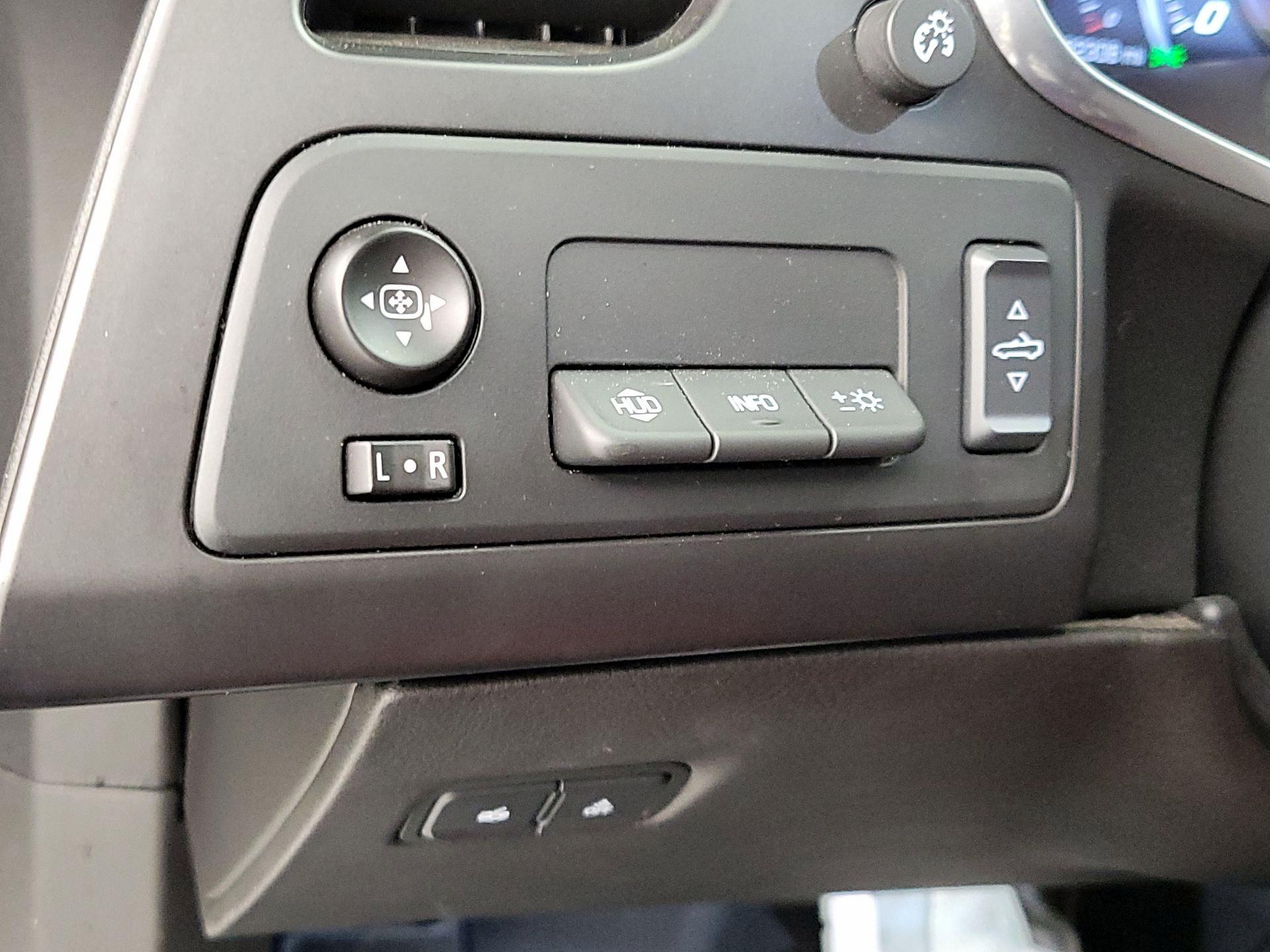 Thumbnail: 2016 Chevrolet Corvette - 13