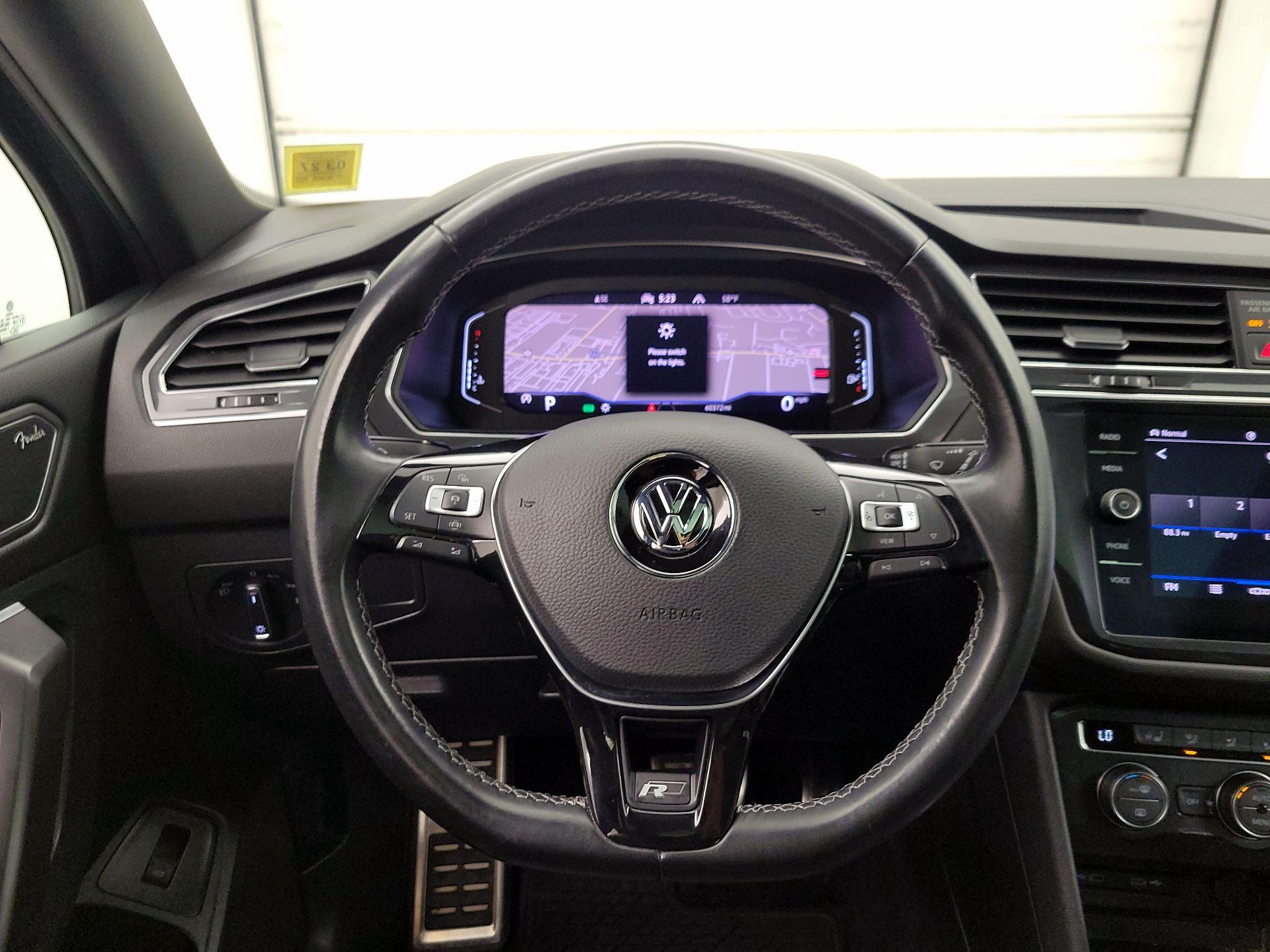 Thumbnail: 2021 Volkswagen Tiguan - 10