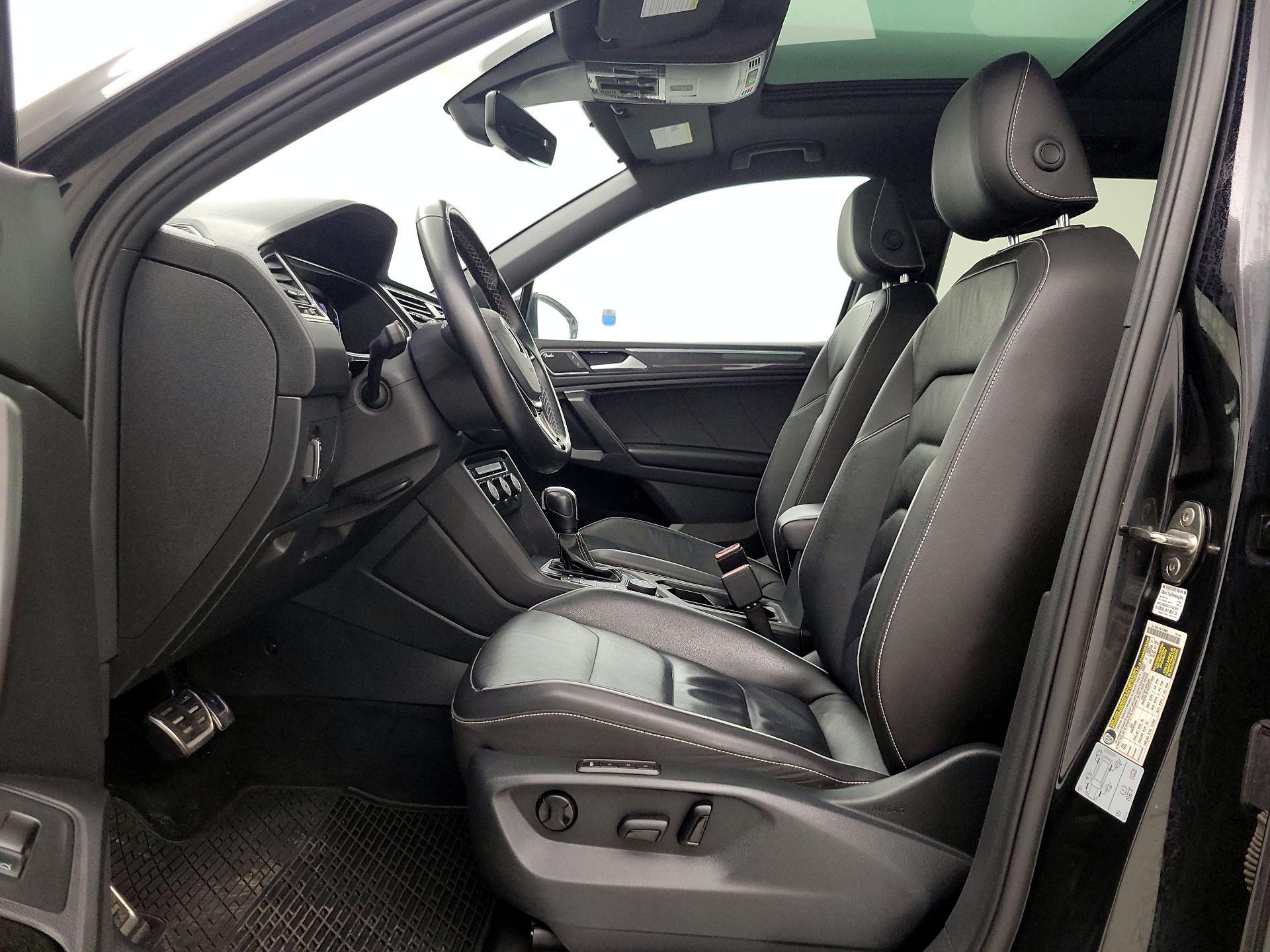 Thumbnail: 2021 Volkswagen Tiguan - 11