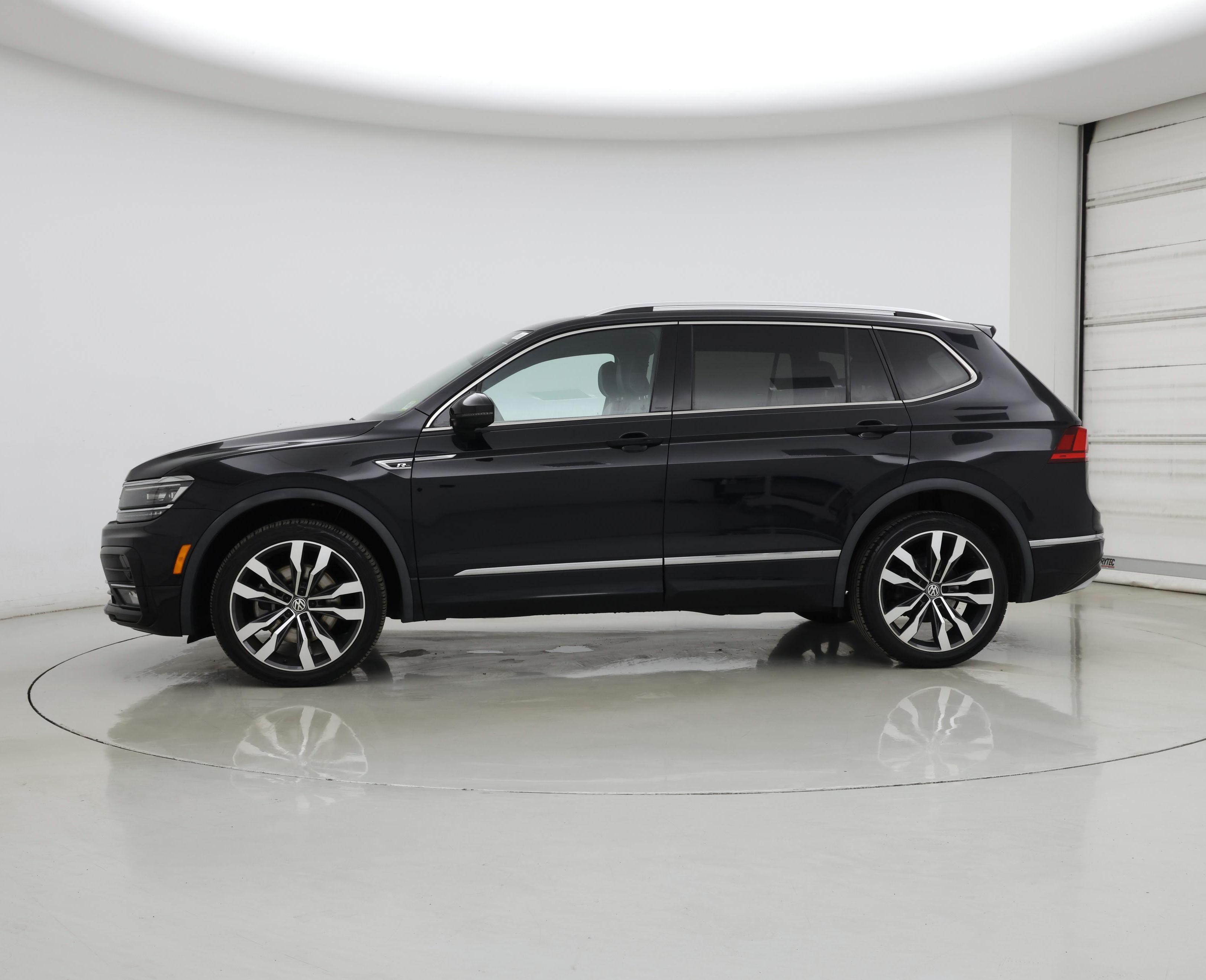 Thumbnail: 2021 Volkswagen Tiguan - 3