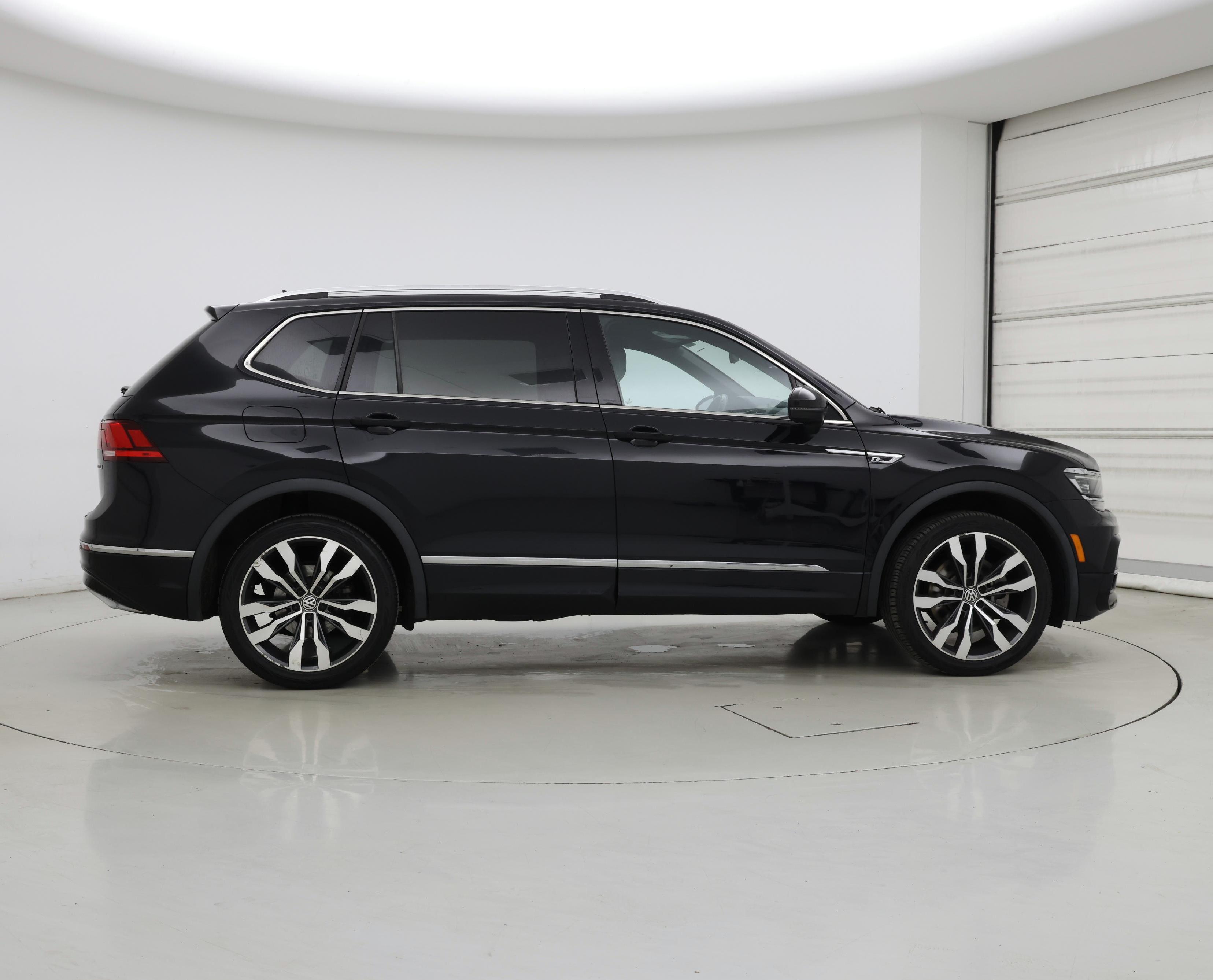 Thumbnail: 2021 Volkswagen Tiguan - 7