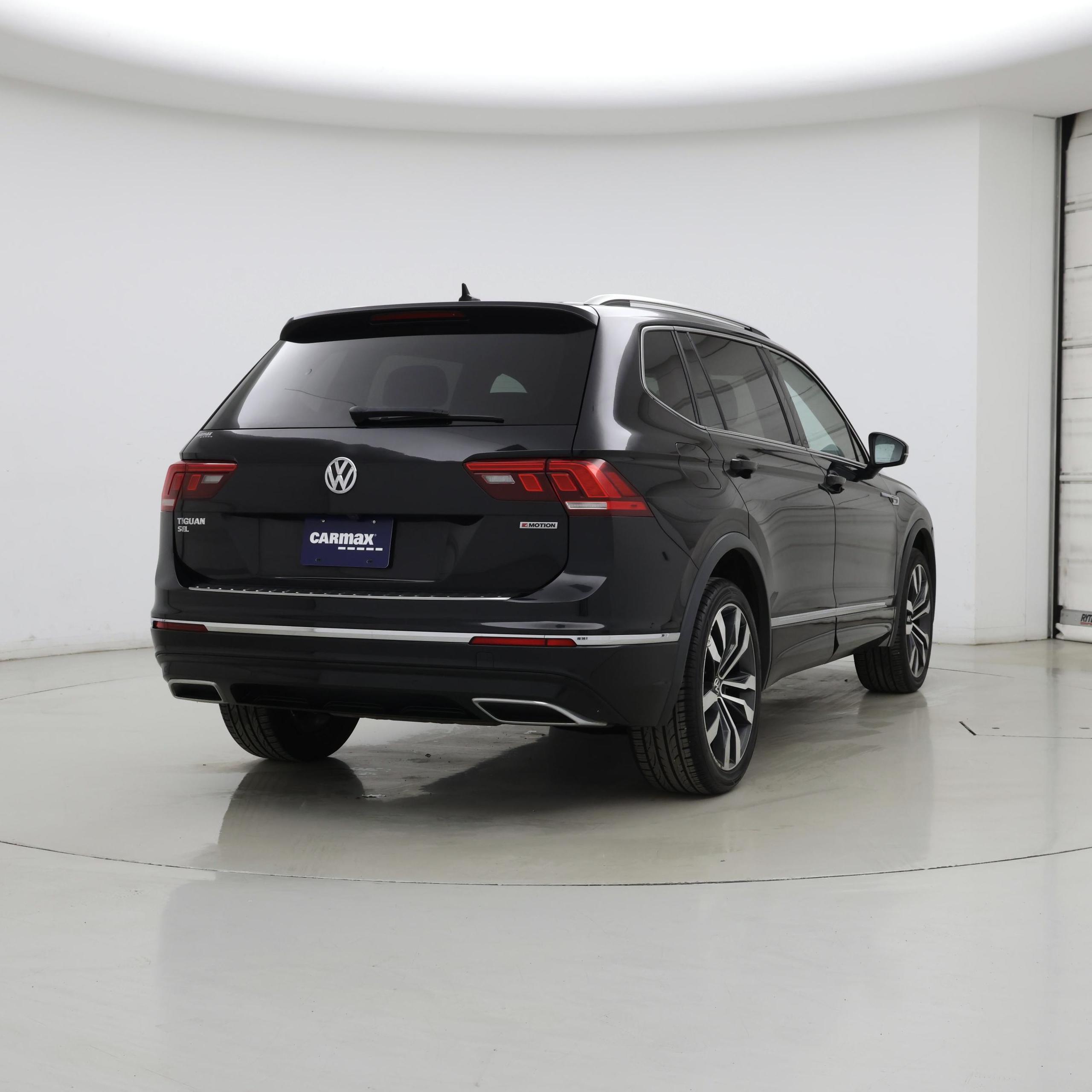 Thumbnail: 2021 Volkswagen Tiguan - 8