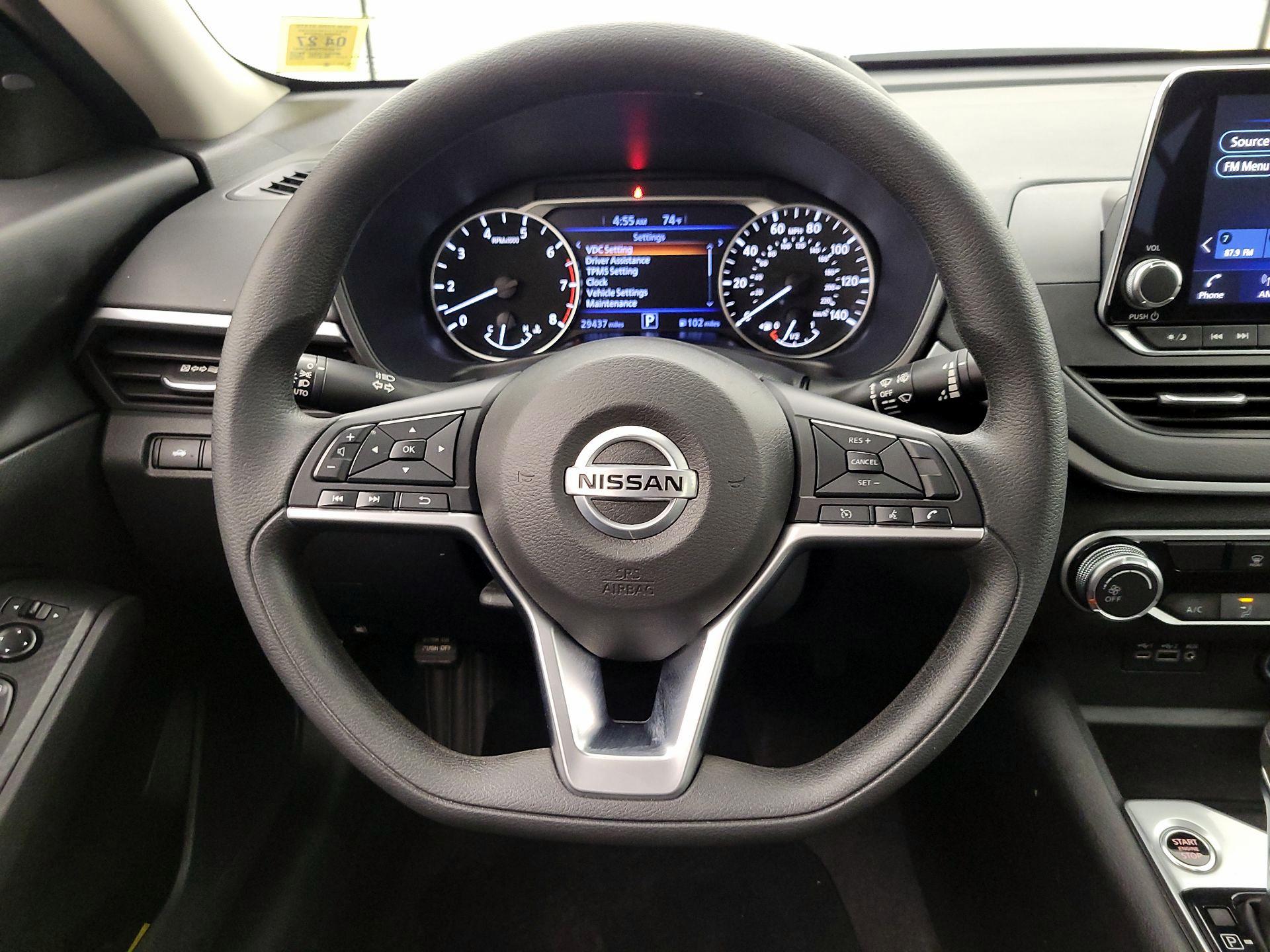 Thumbnail: 2022 Nissan Altima - 10