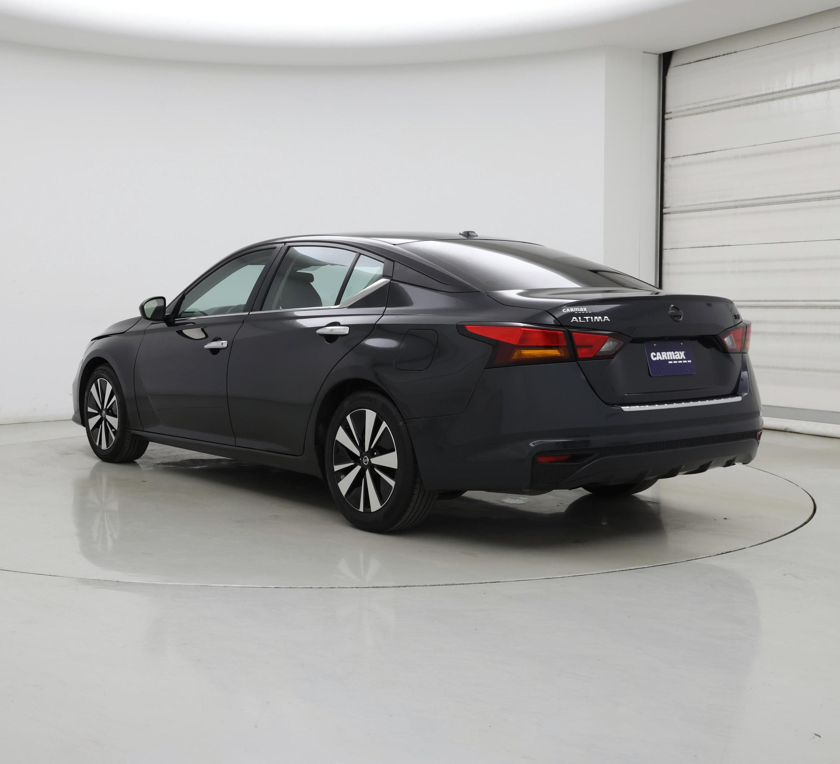 Thumbnail: 2022 Nissan Altima - 2