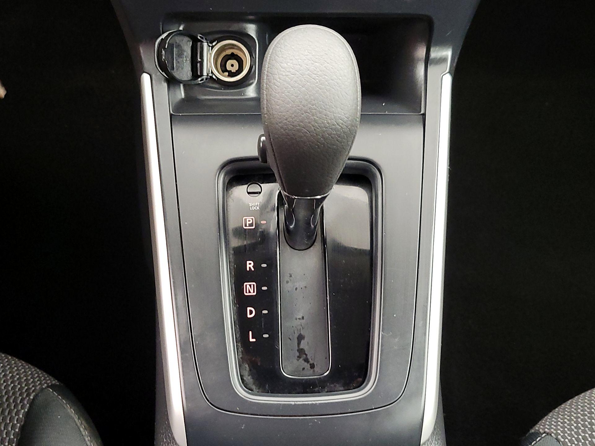 Thumbnail: 2019 Nissan Sentra - 17