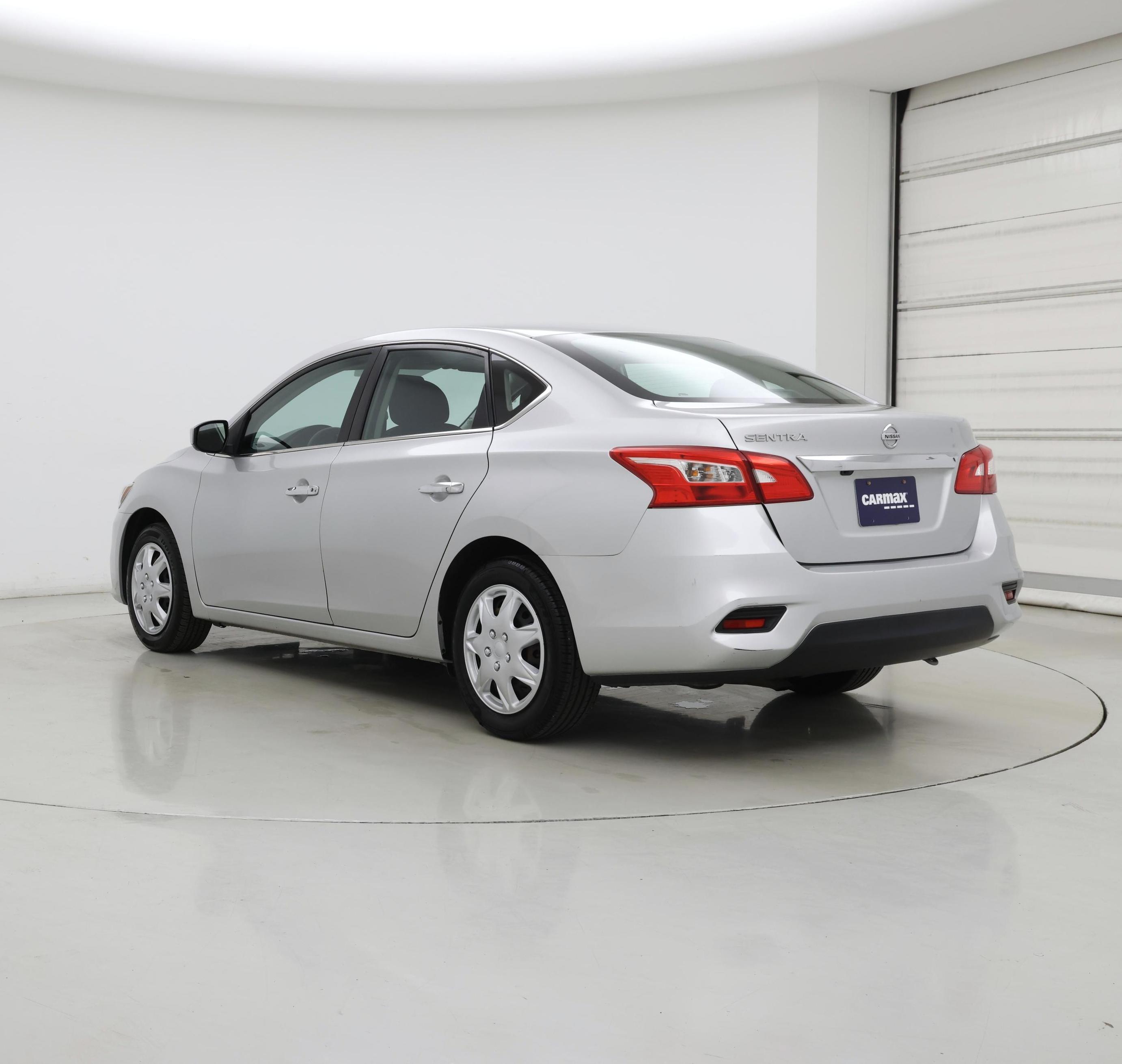 Thumbnail: 2019 Nissan Sentra - 2