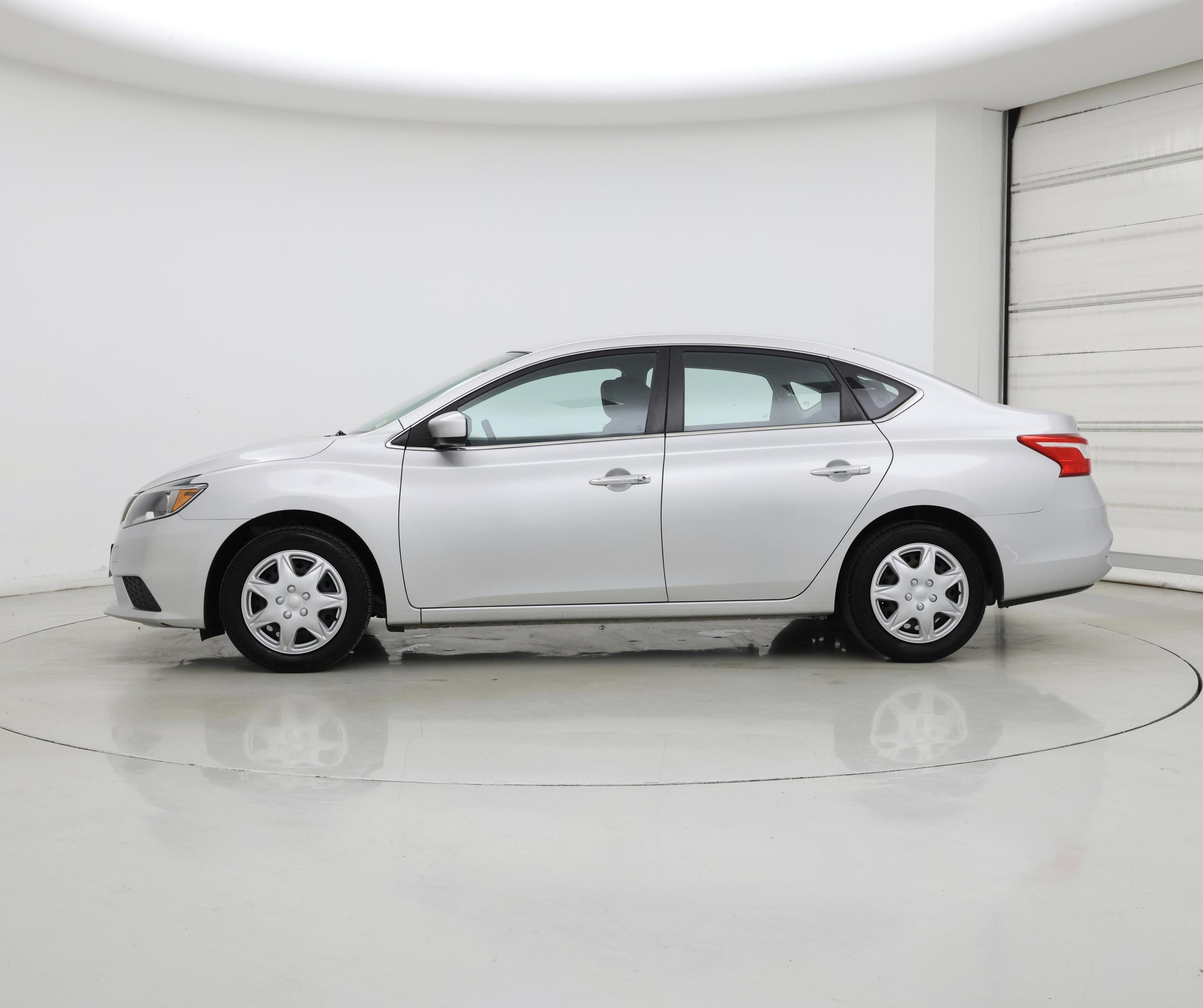 Thumbnail: 2019 Nissan Sentra - 3