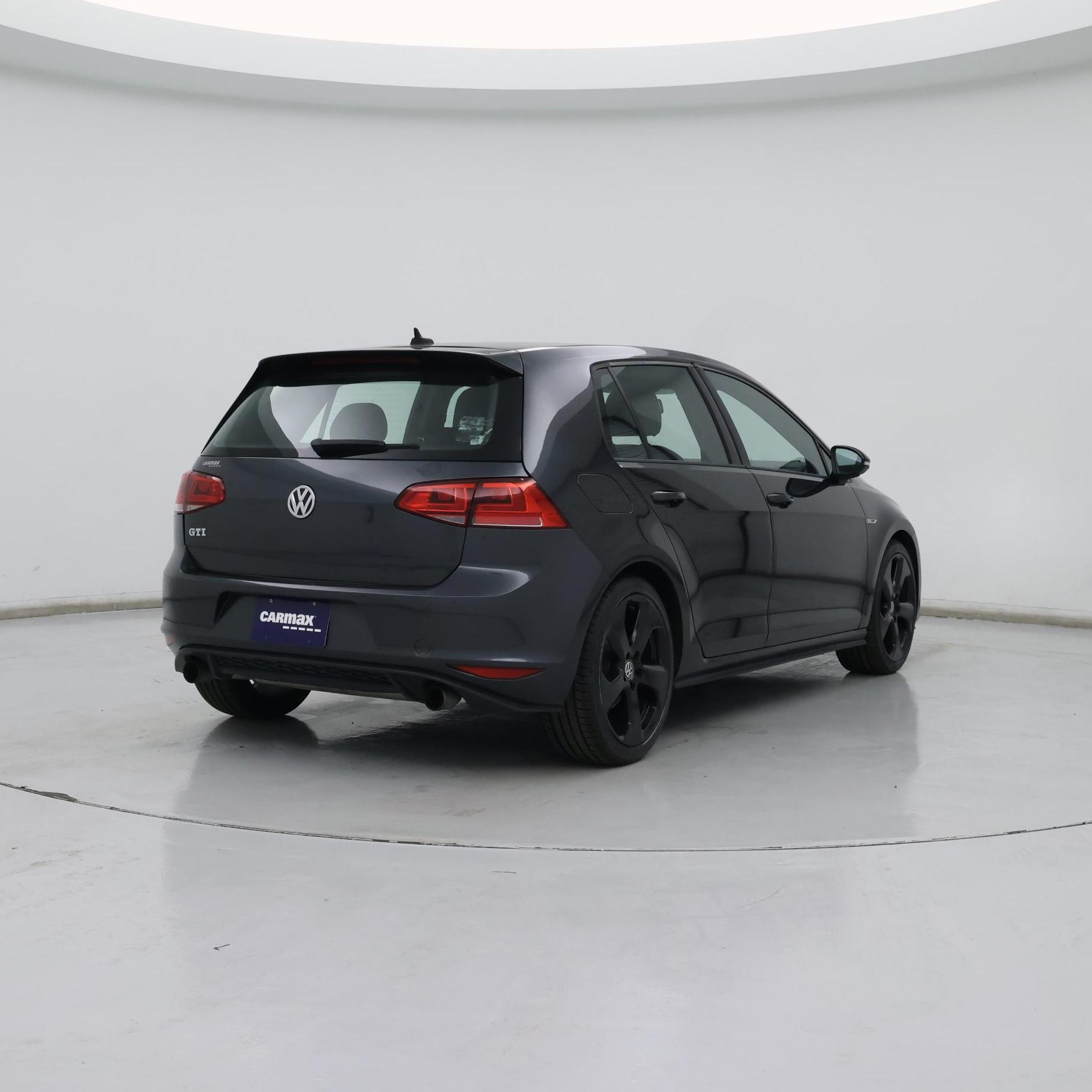 Thumbnail: 2016 Volkswagen Golf - 8