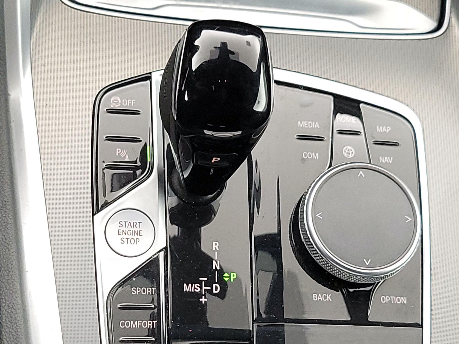 Thumbnail: 2022 BMW X6 - 18