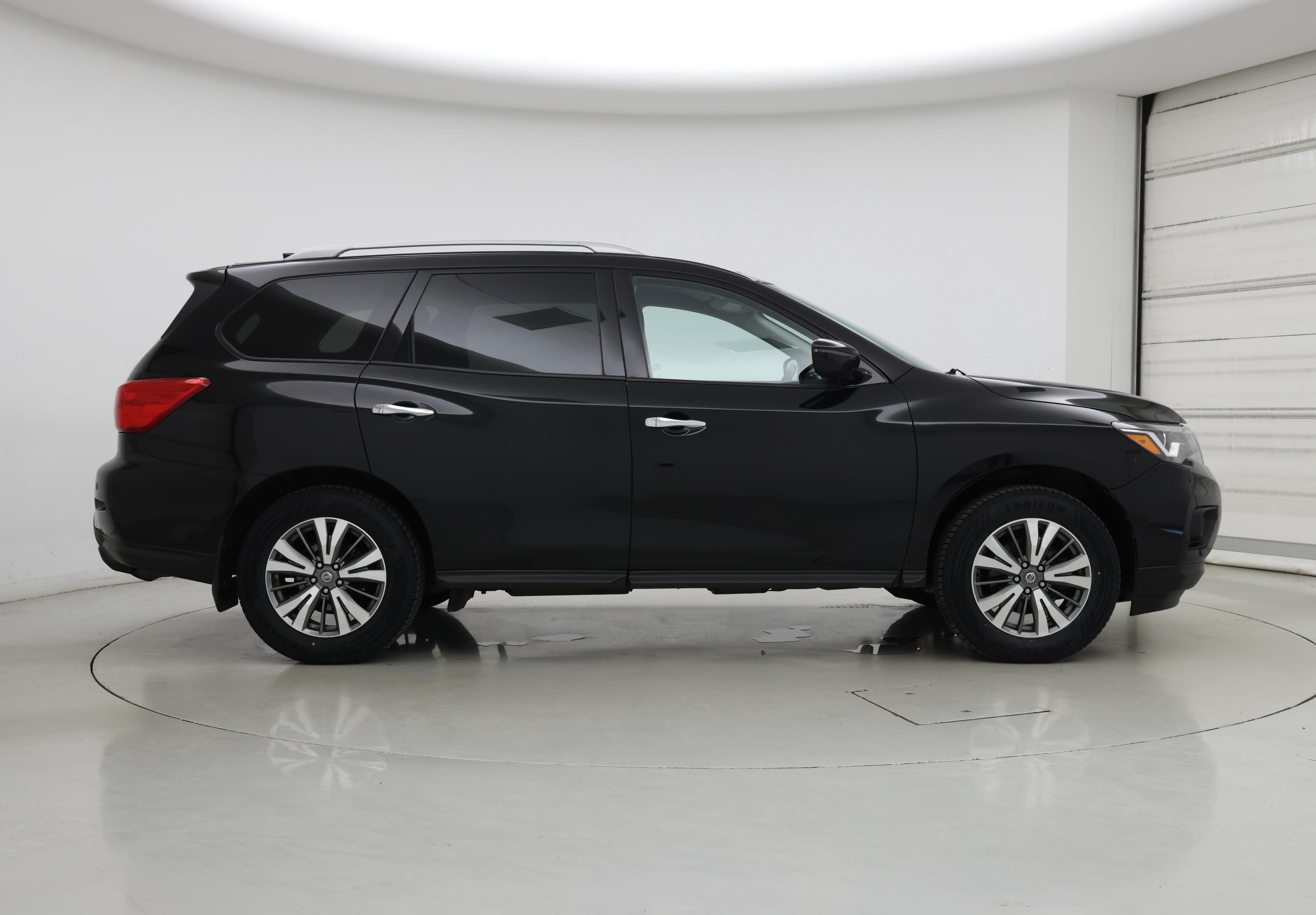 Thumbnail: 2019 Nissan Pathfinder - 7