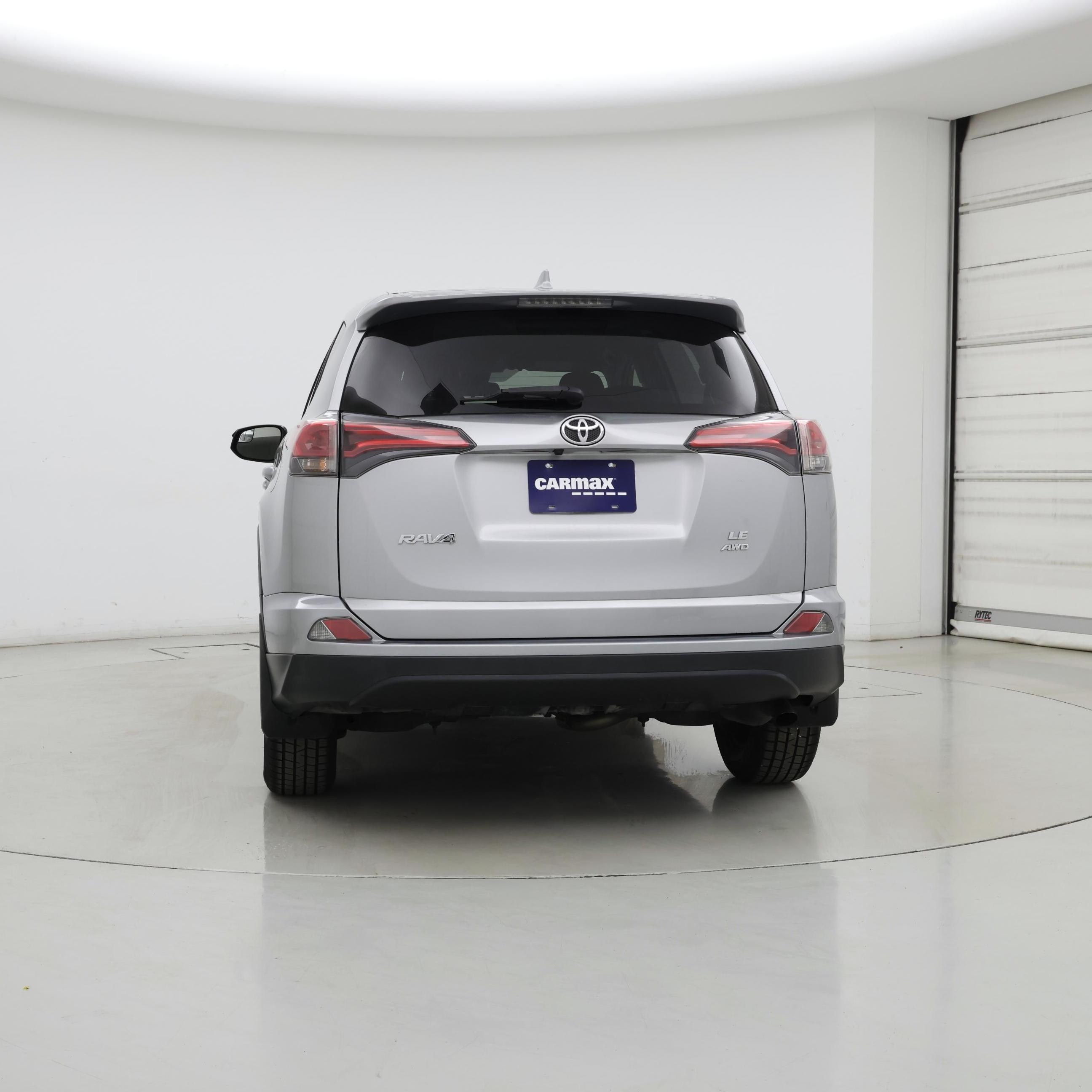 Thumbnail: 2018 Toyota RAV4 - 6