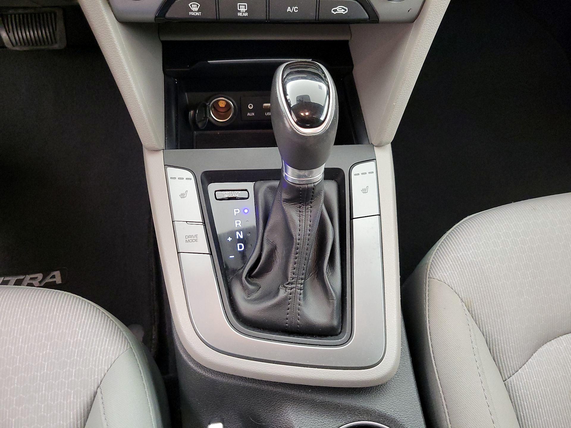 Thumbnail: 2017 Hyundai Elantra - 17