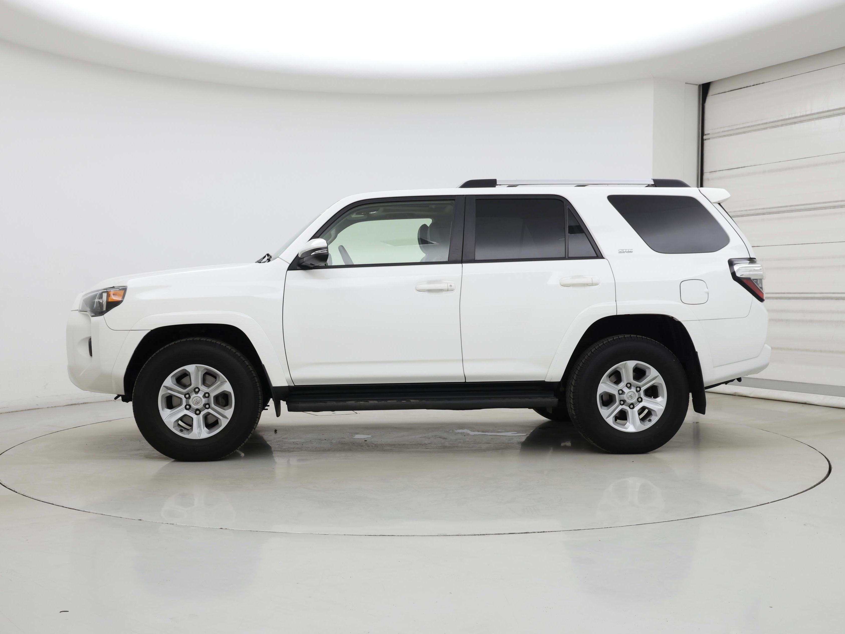 Thumbnail: 2020 Toyota 4Runner - 3
