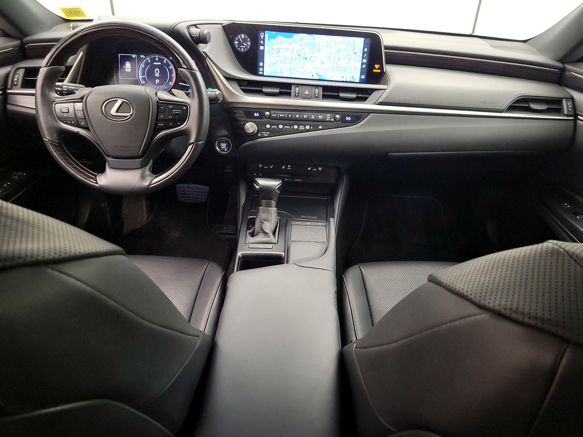 Thumbnail: 2021 Lexus ES - 9