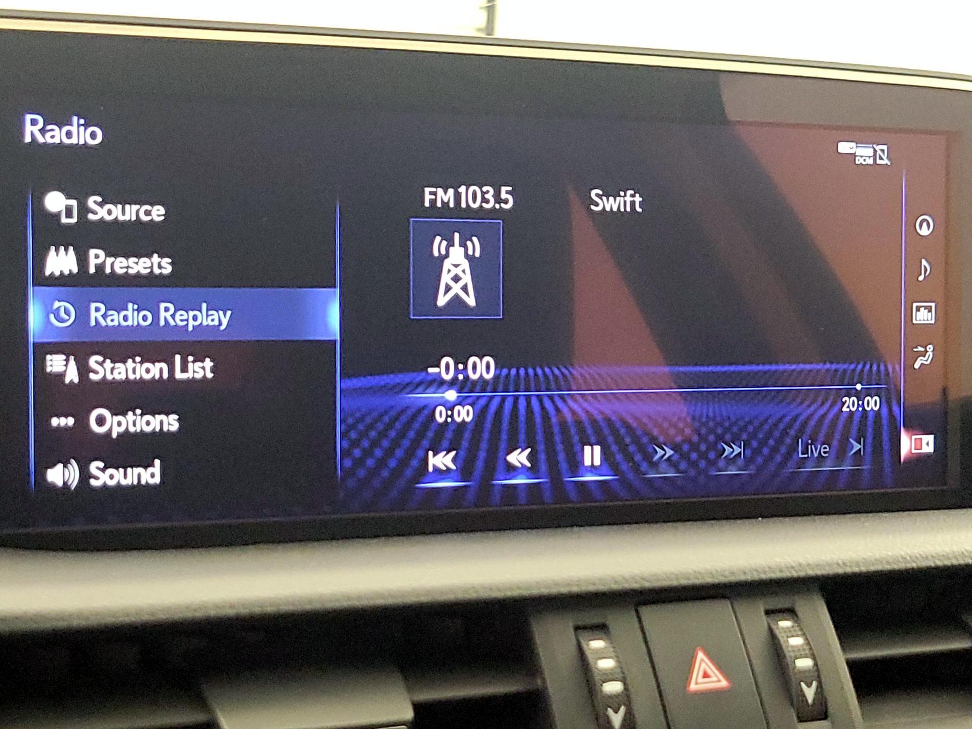 Thumbnail: 2021 Lexus ES - 16