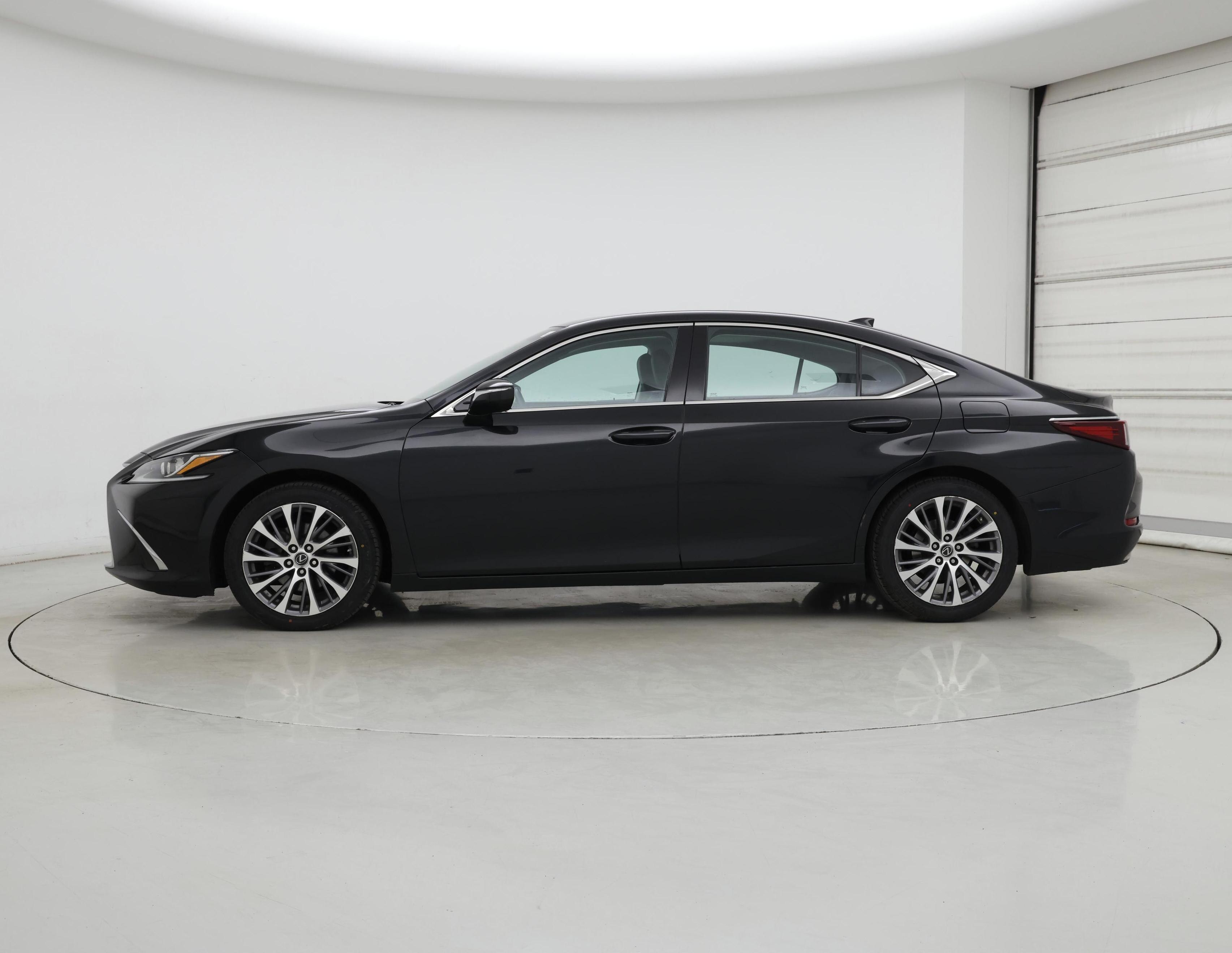 Thumbnail: 2021 Lexus ES - 3