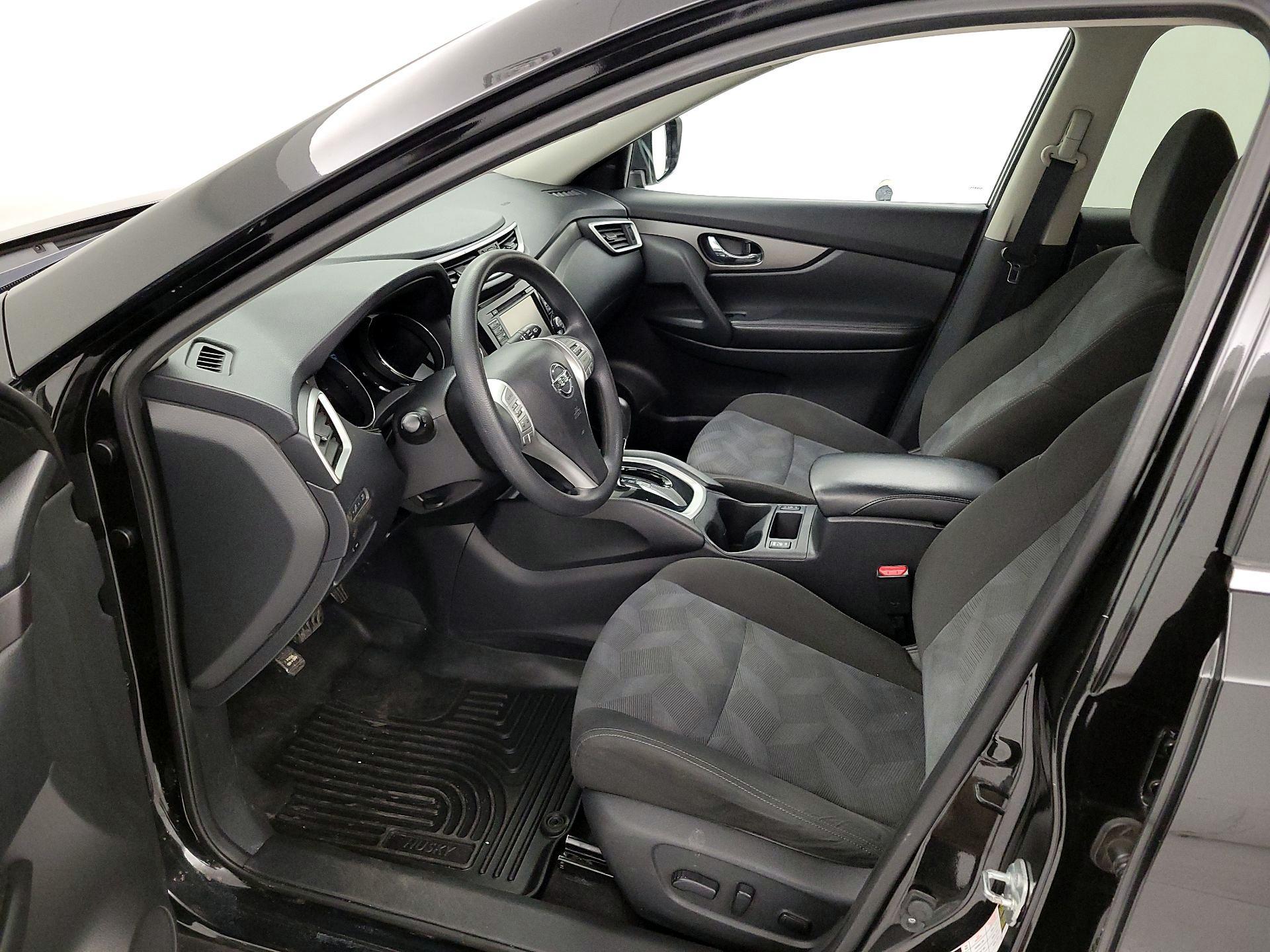 Thumbnail: 2016 Nissan Rogue - 11