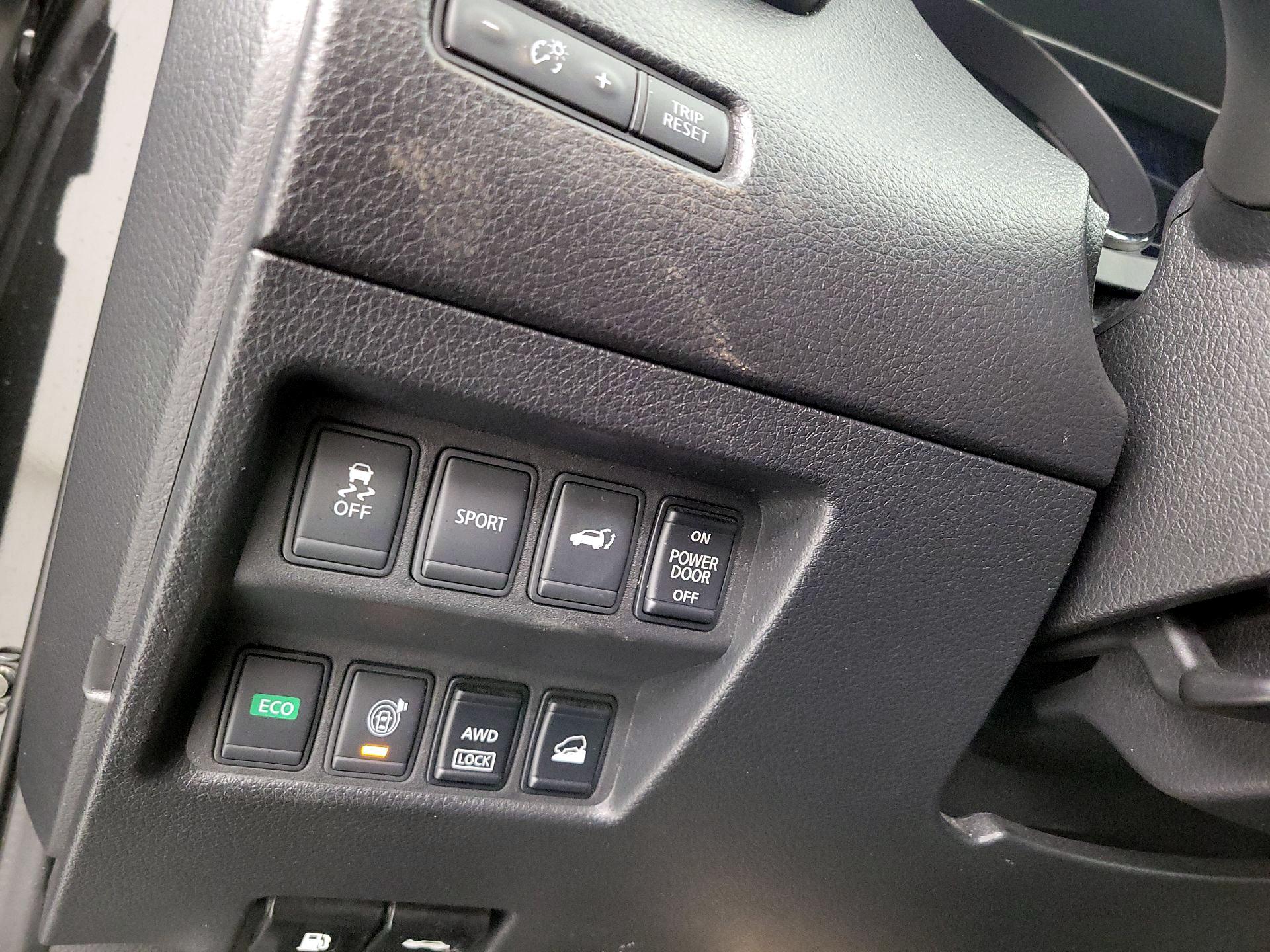 Thumbnail: 2016 Nissan Rogue - 13