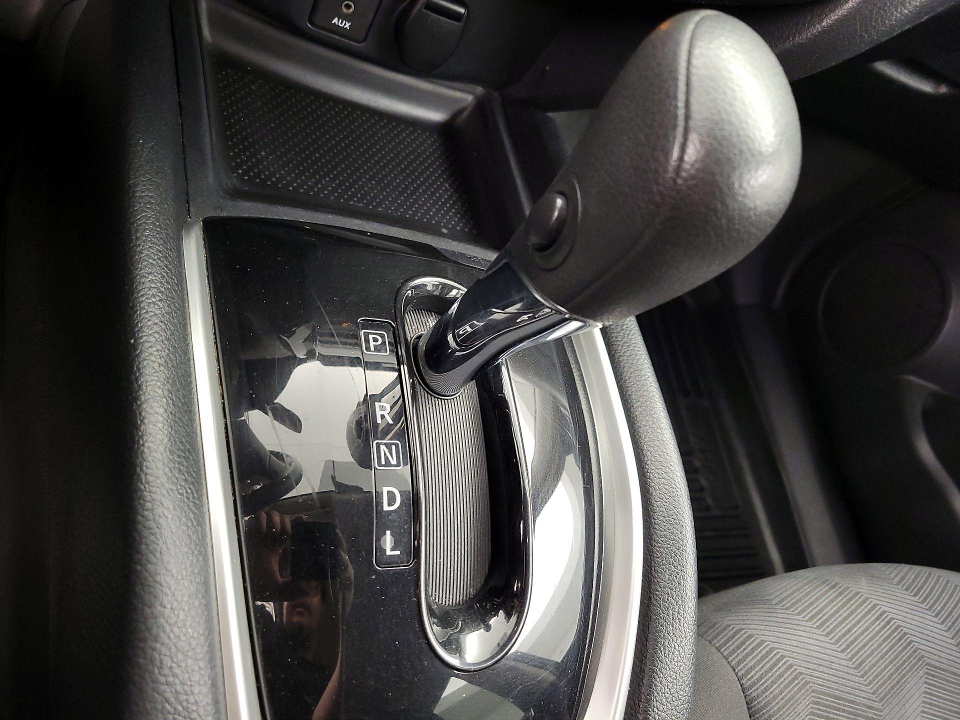 Thumbnail: 2016 Nissan Rogue - 17