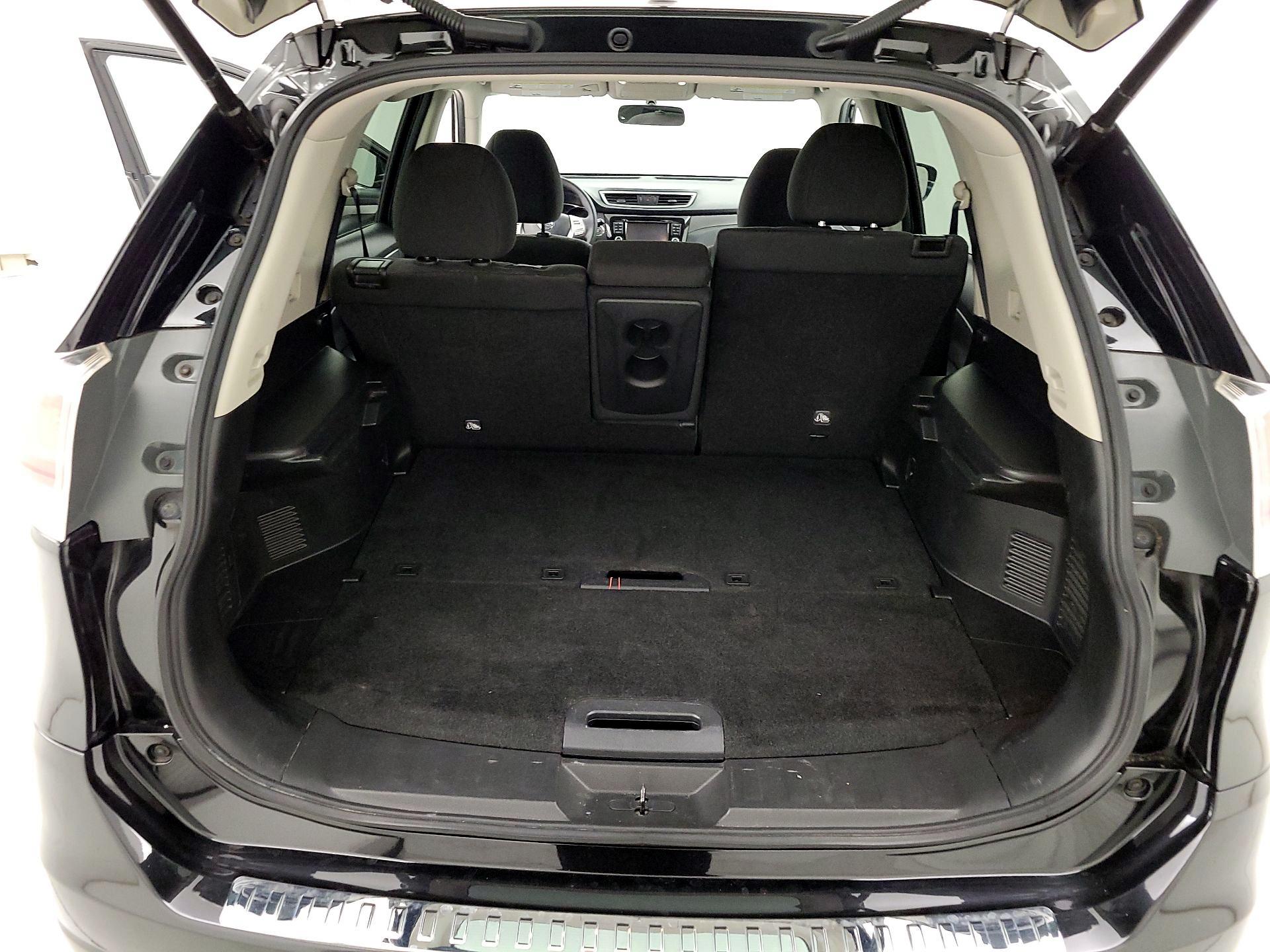 Thumbnail: 2016 Nissan Rogue - 20