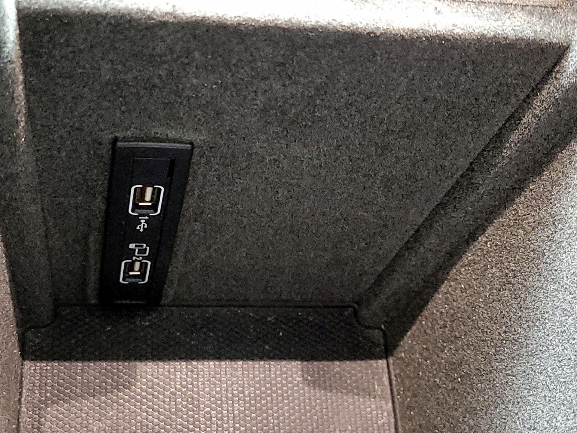 Thumbnail: 2019 Mercedes-Benz GLE - 19