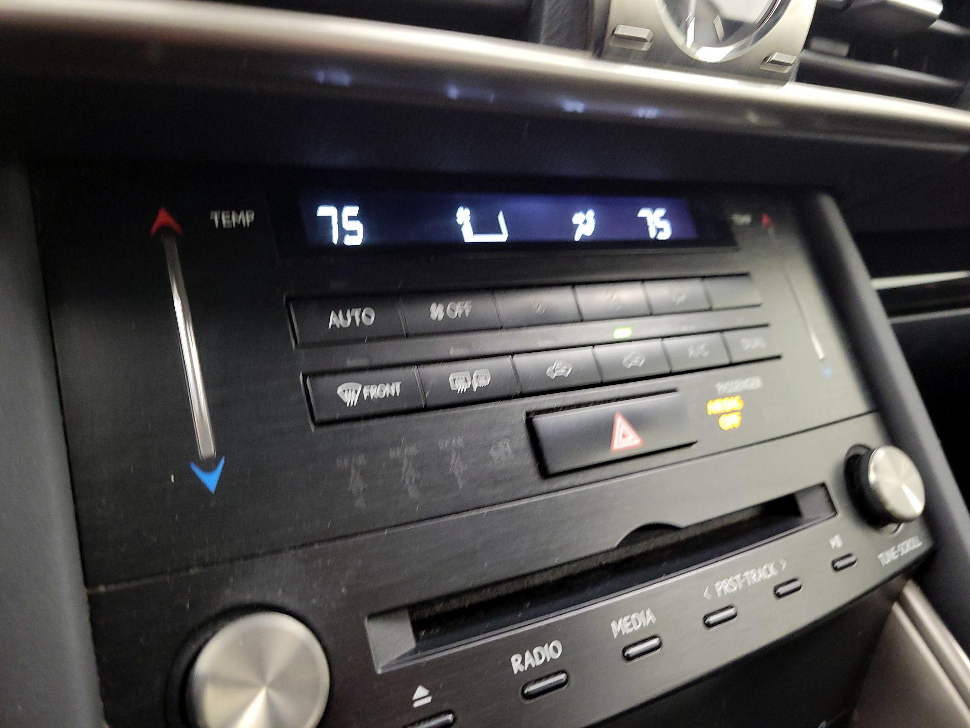 Thumbnail: 2017 Lexus IS - 16