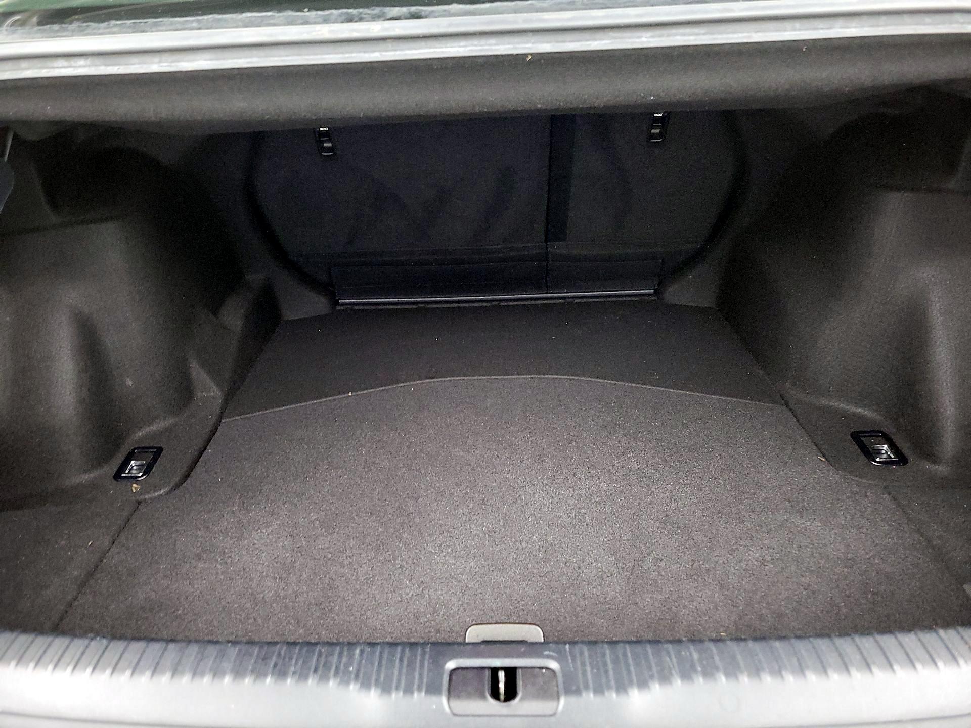 Thumbnail: 2017 Lexus IS - 20