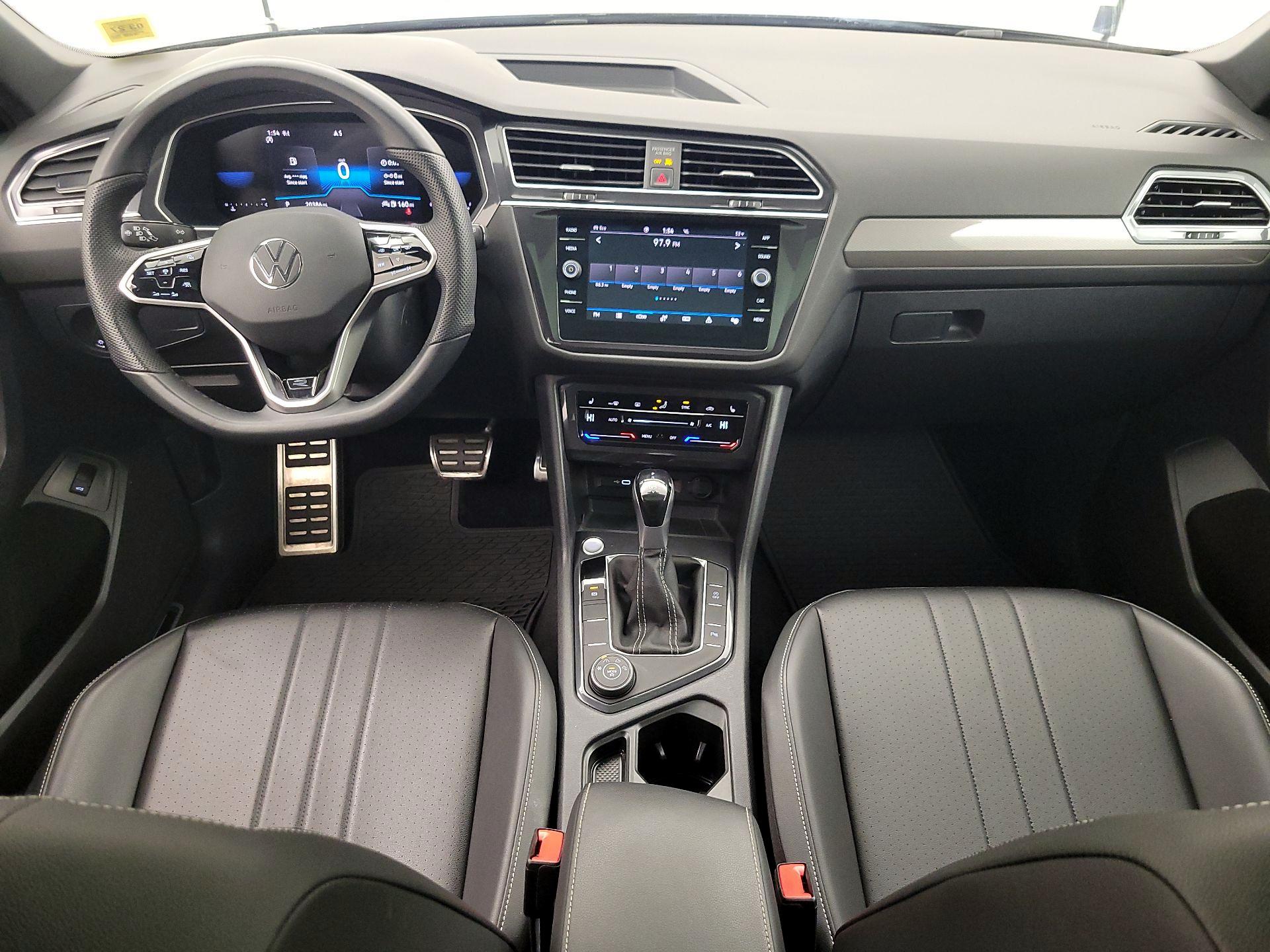 Thumbnail: 2024 Volkswagen Tiguan - 9