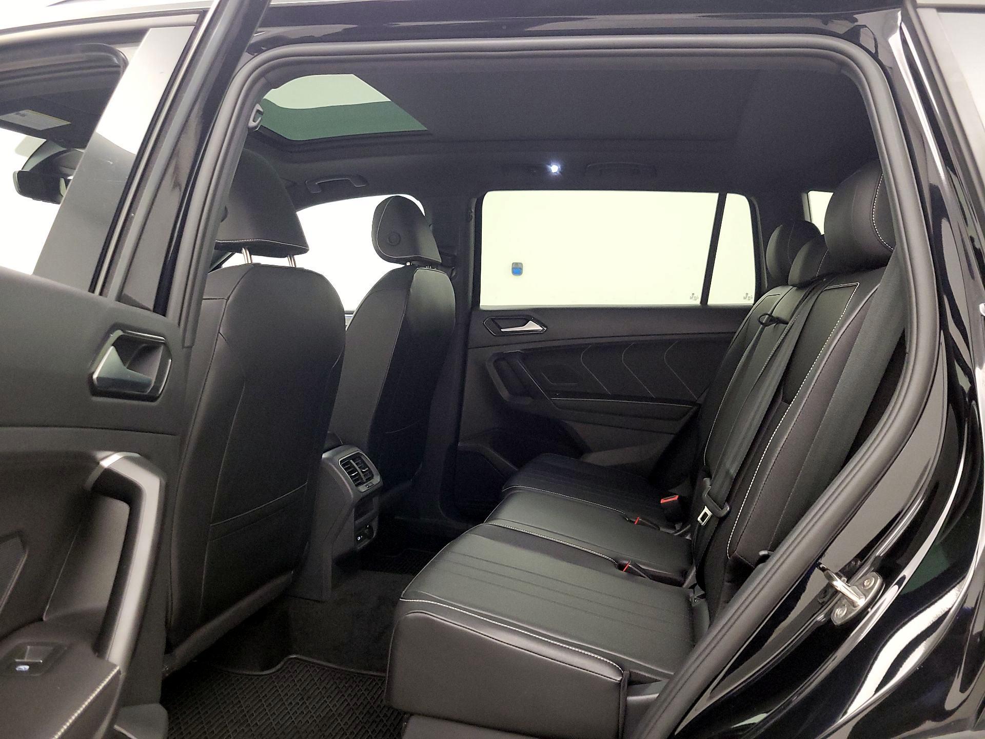 Thumbnail: 2024 Volkswagen Tiguan - 20