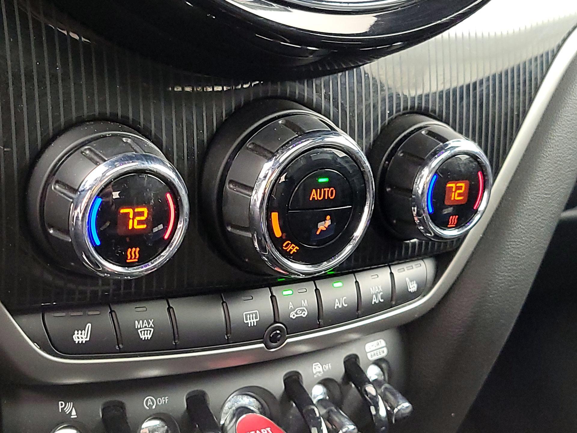 Thumbnail: 2023 MINI Cooper Countryman - 17