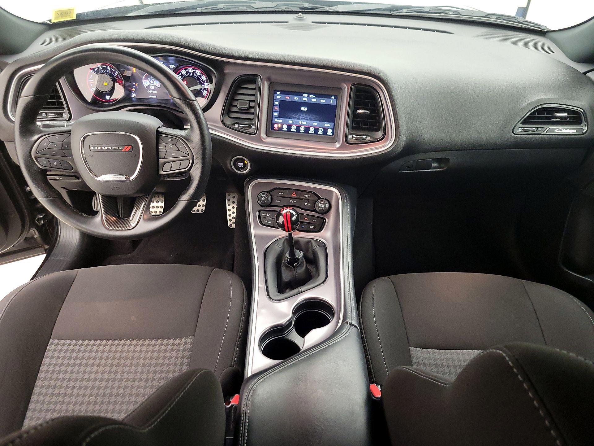 Thumbnail: 2021 Dodge Challenger - 9