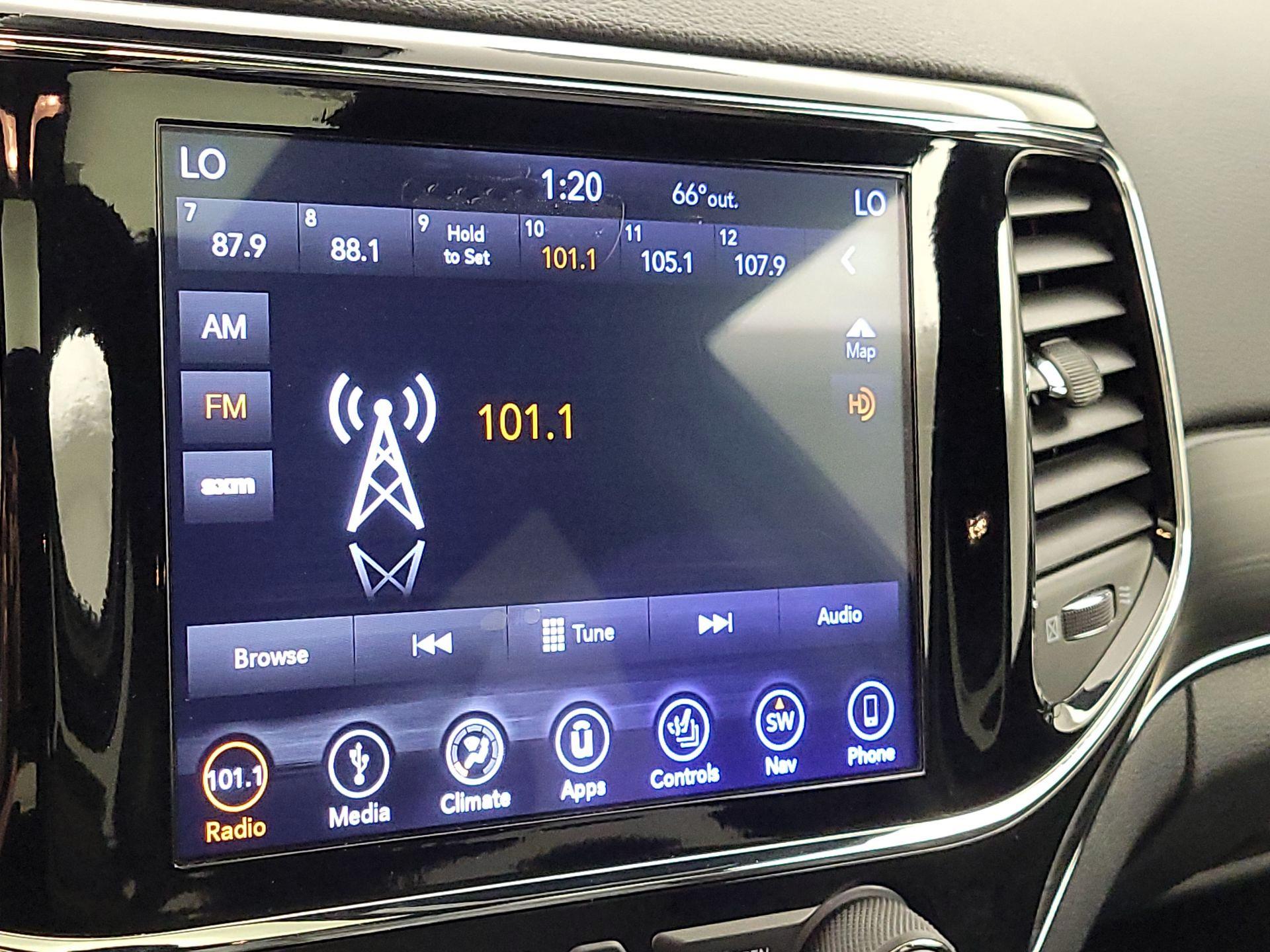 Thumbnail: 2019 Jeep Grand Cherokee - 16