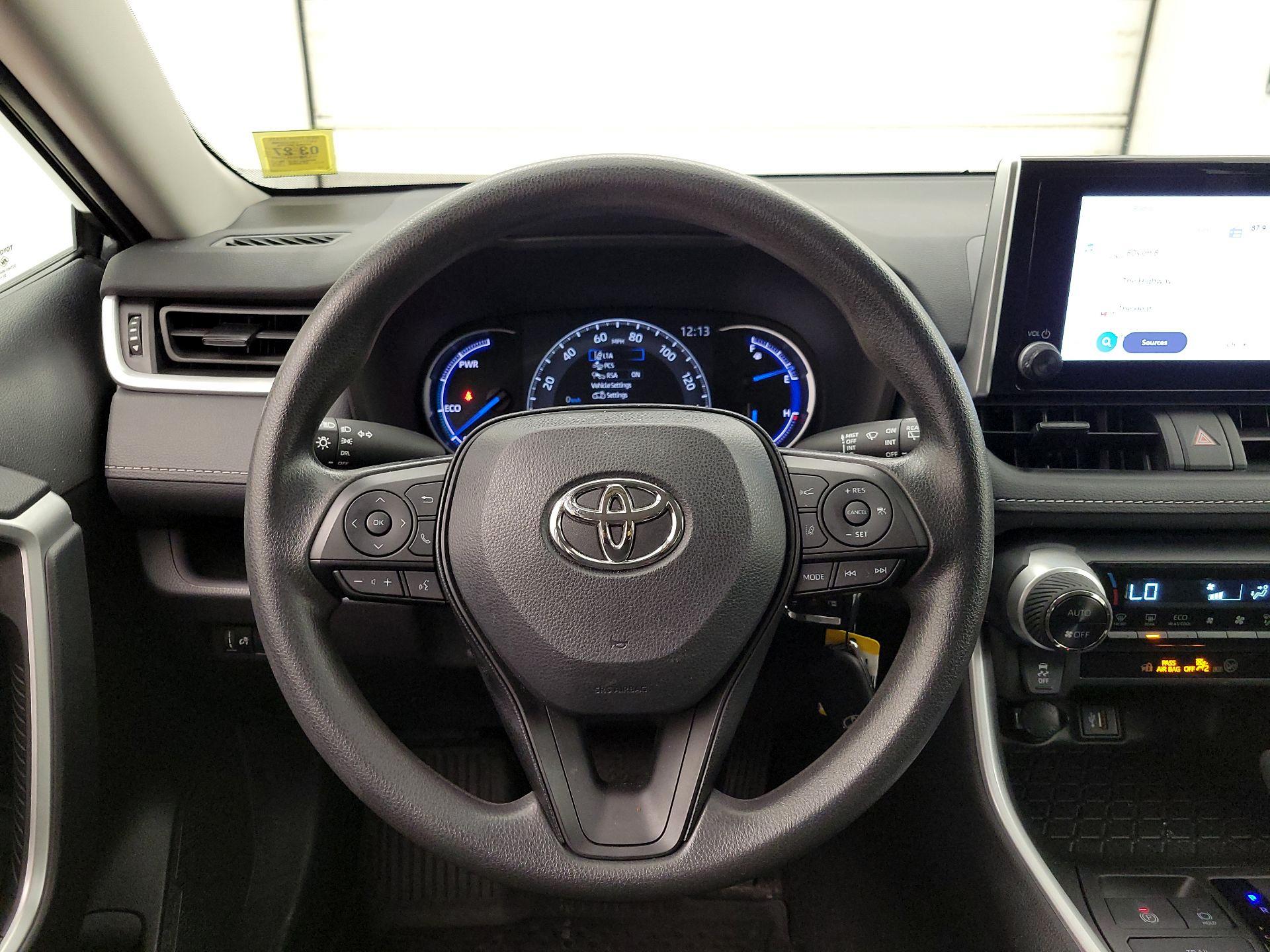 Thumbnail: 2024 Toyota RAV4 - 10