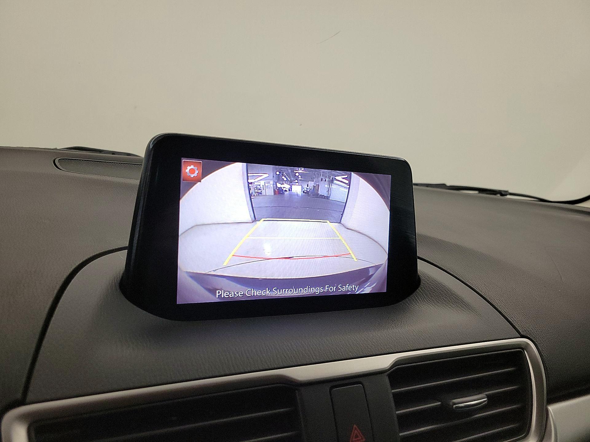 Thumbnail: 2017 Mazda Mazda3 - 15