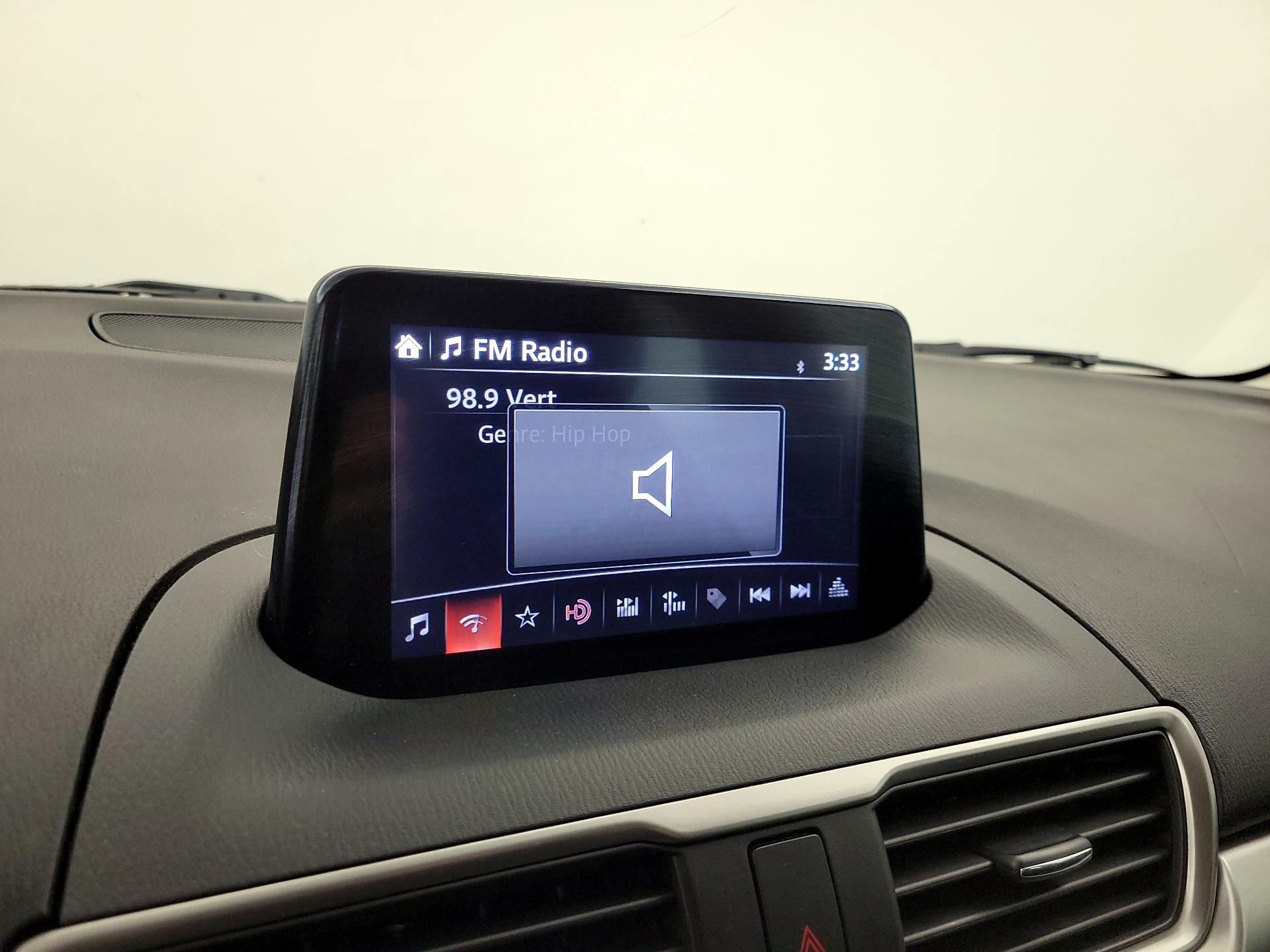 Thumbnail: 2017 Mazda Mazda3 - 16