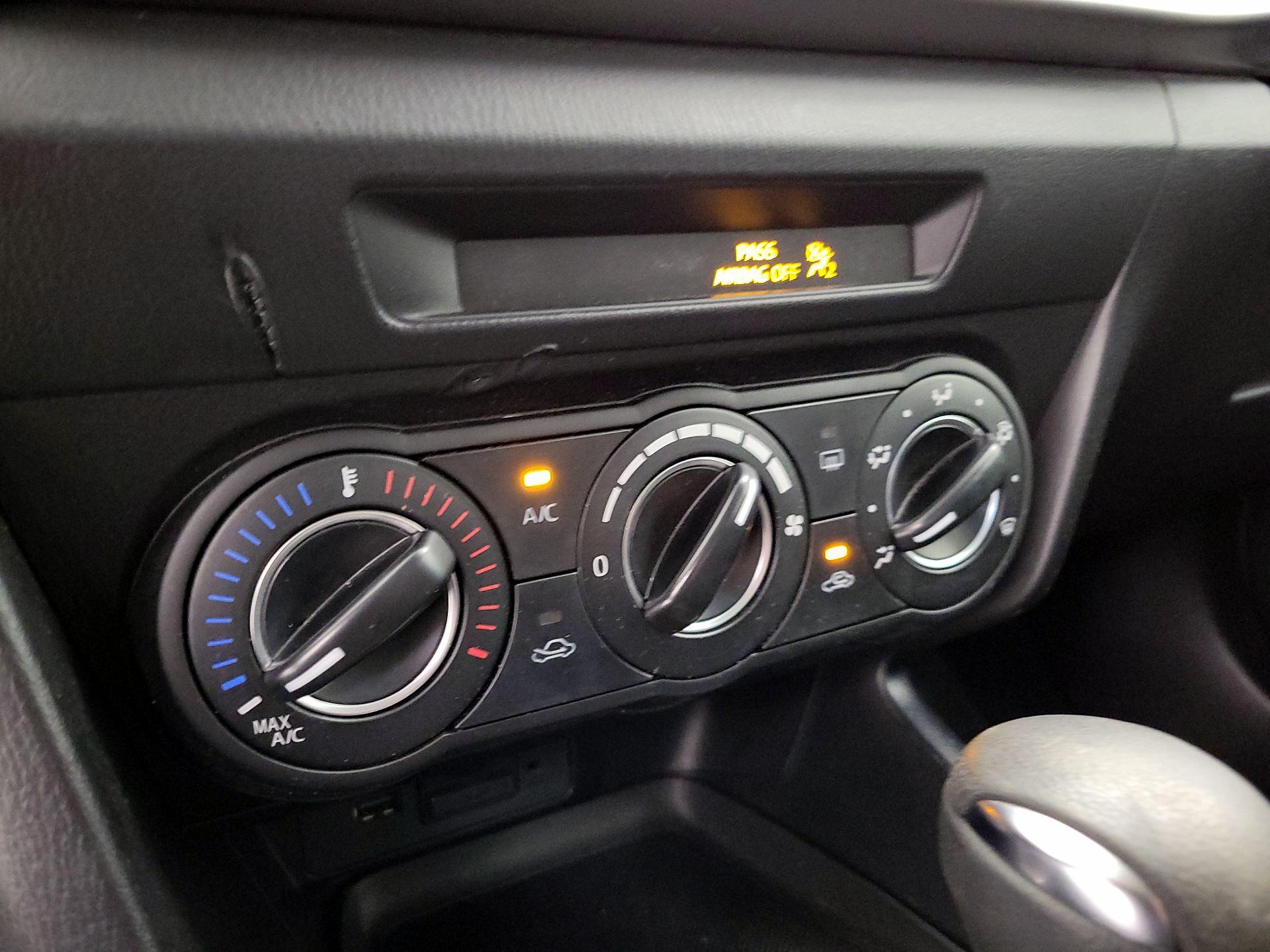 Thumbnail: 2017 Mazda Mazda3 - 17