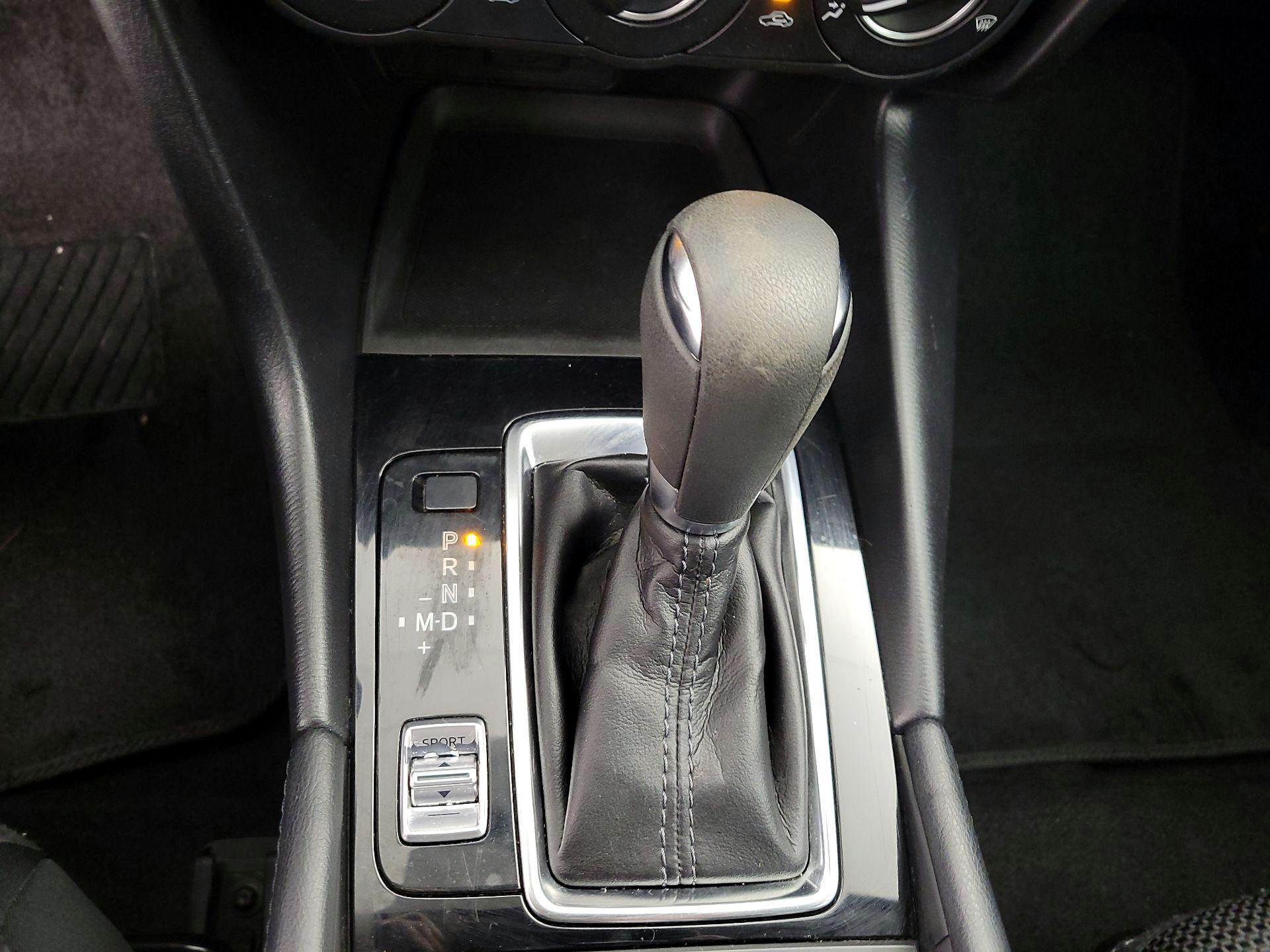 Thumbnail: 2017 Mazda Mazda3 - 18