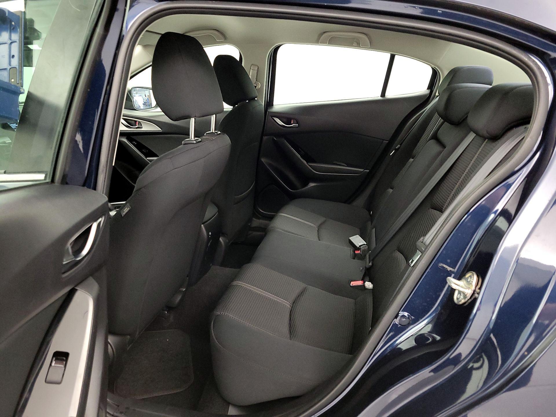 Thumbnail: 2017 Mazda Mazda3 - 20