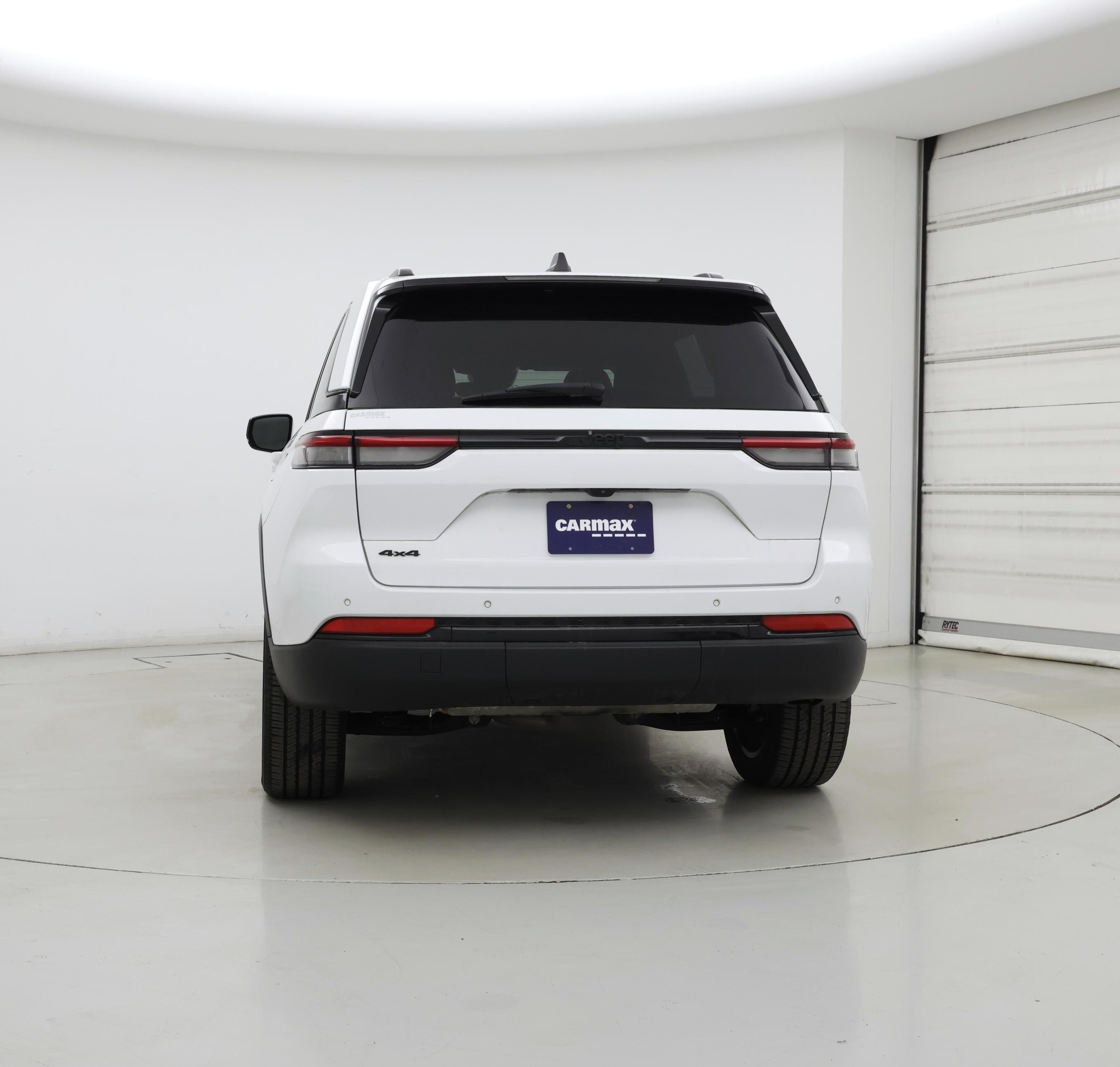 Thumbnail: 2023 Jeep Grand Cherokee - 6