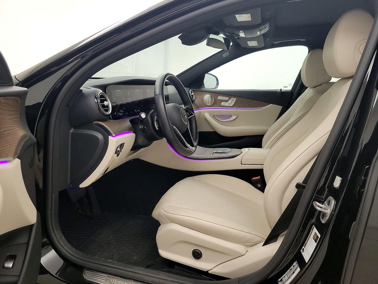 2023 Mercedes-Benz E-Class E350 - Photo 12