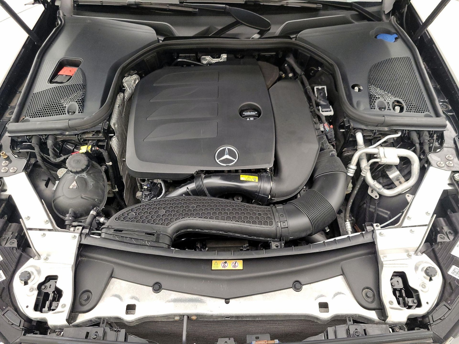 2023 Mercedes-Benz E-Class E350 - Photo 24